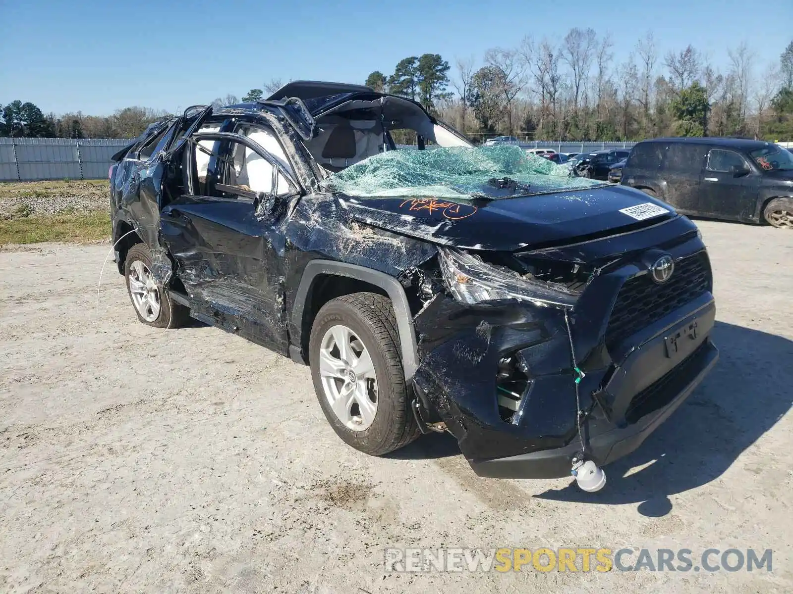 1 Photograph of a damaged car JTMW1RFV8KD030437 TOYOTA RAV4 2019