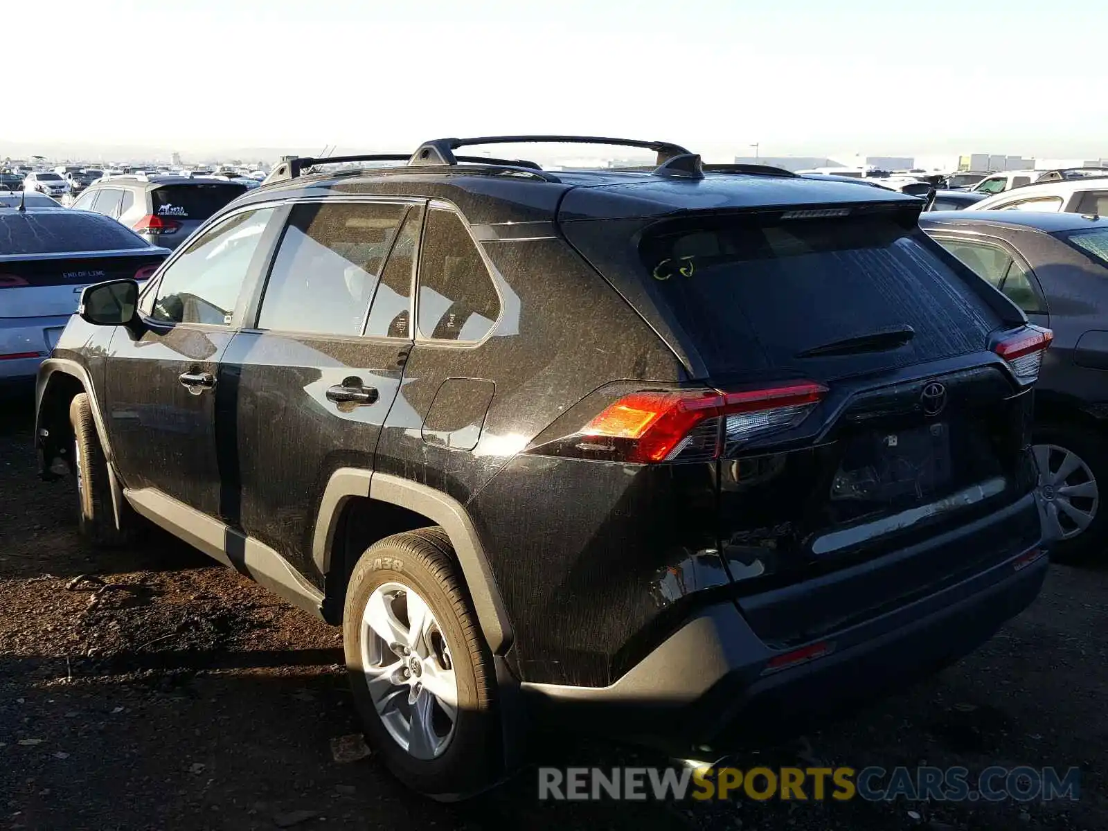 3 Photograph of a damaged car JTMW1RFV8KD031622 TOYOTA RAV4 2019