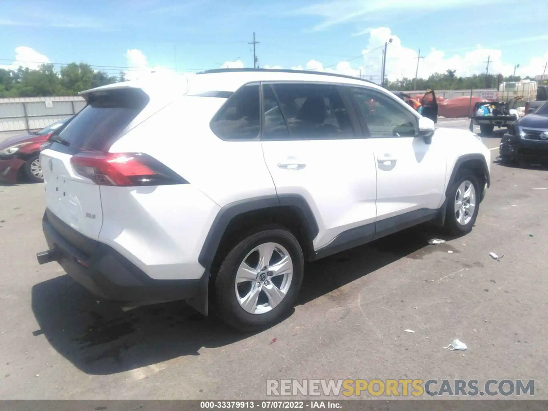 4 Фотография поврежденного автомобиля JTMW1RFV8KD032320 TOYOTA RAV4 2019