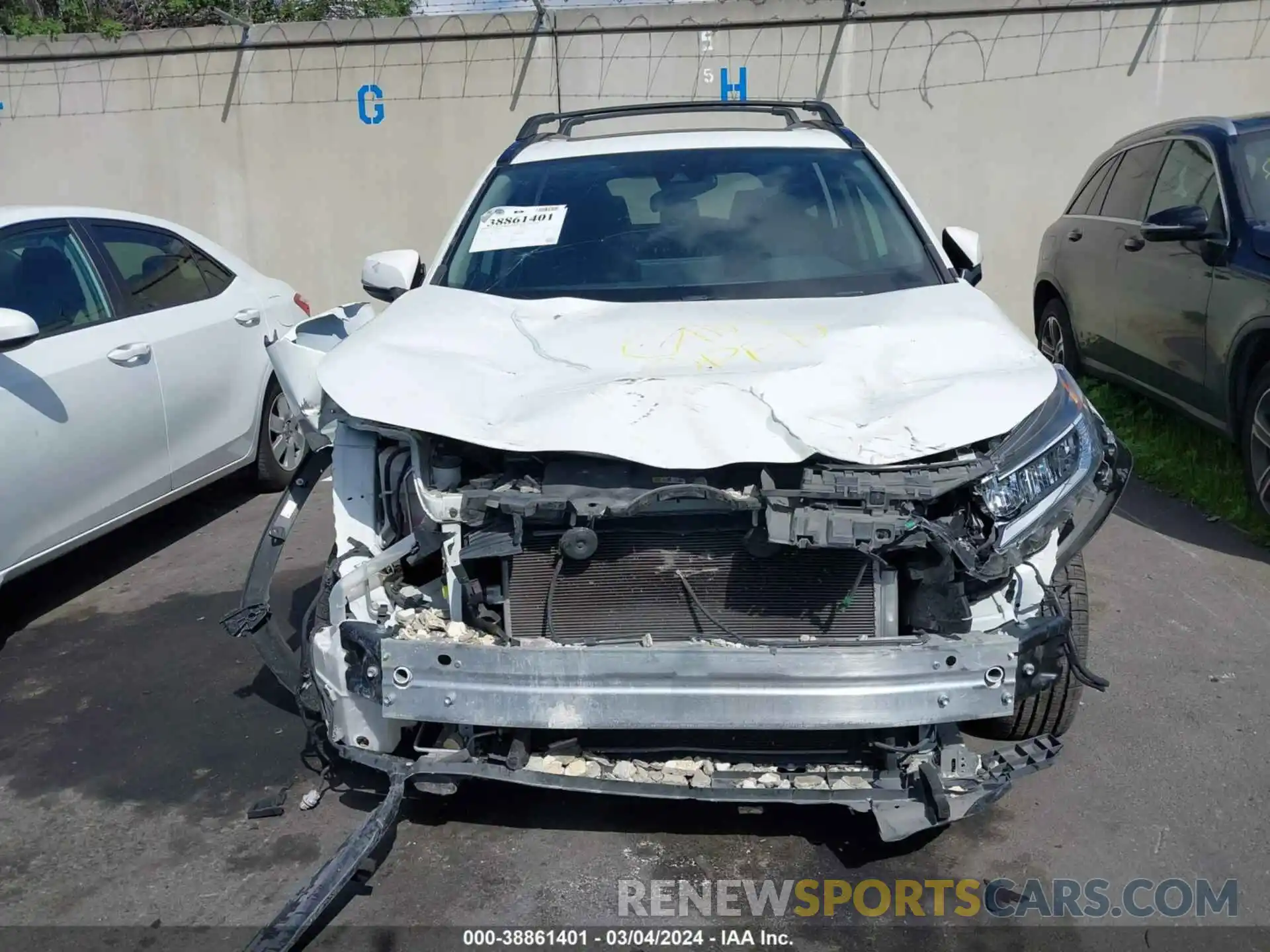 13 Photograph of a damaged car JTMW1RFV8KD509487 TOYOTA RAV4 2019