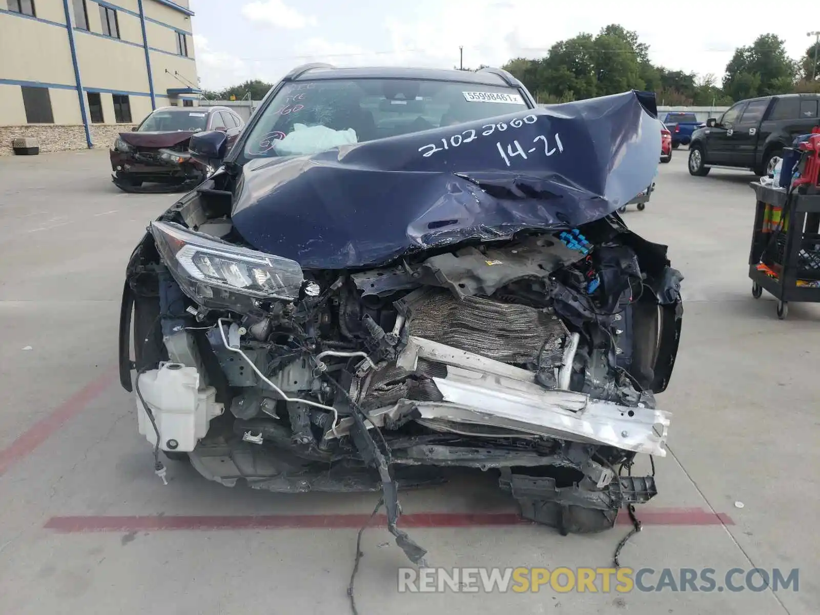 9 Photograph of a damaged car JTMW1RFV8KJ002834 TOYOTA RAV4 2019