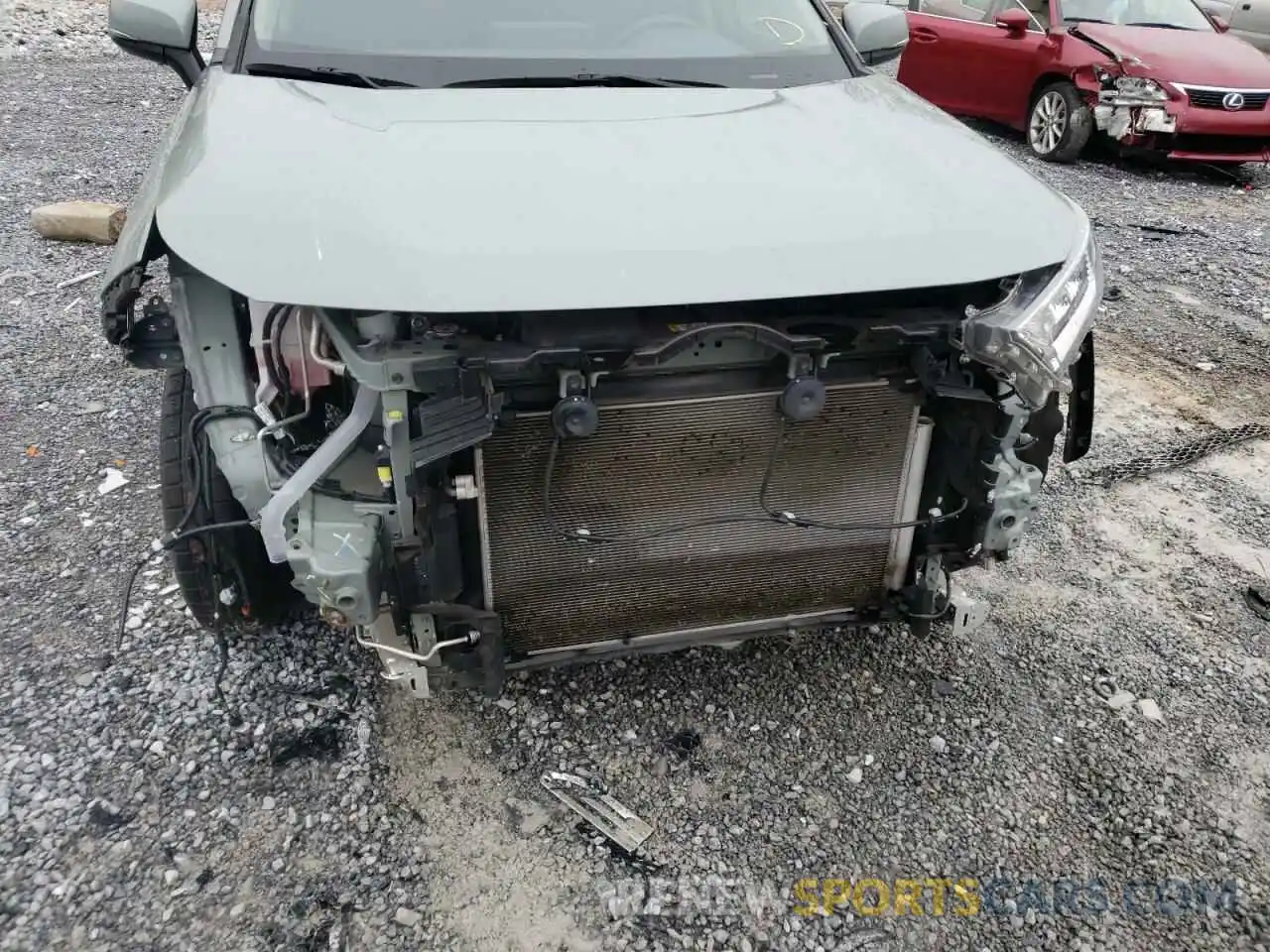 9 Photograph of a damaged car JTMW1RFV8KJ011632 TOYOTA RAV4 2019