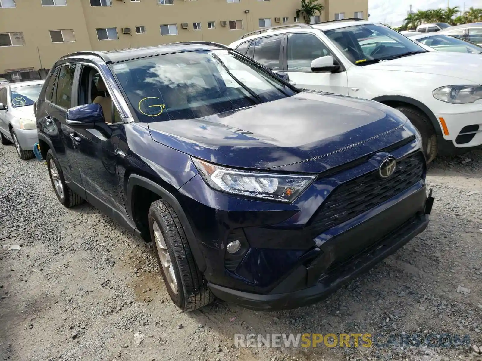 1 Photograph of a damaged car JTMW1RFV9KD004039 TOYOTA RAV4 2019