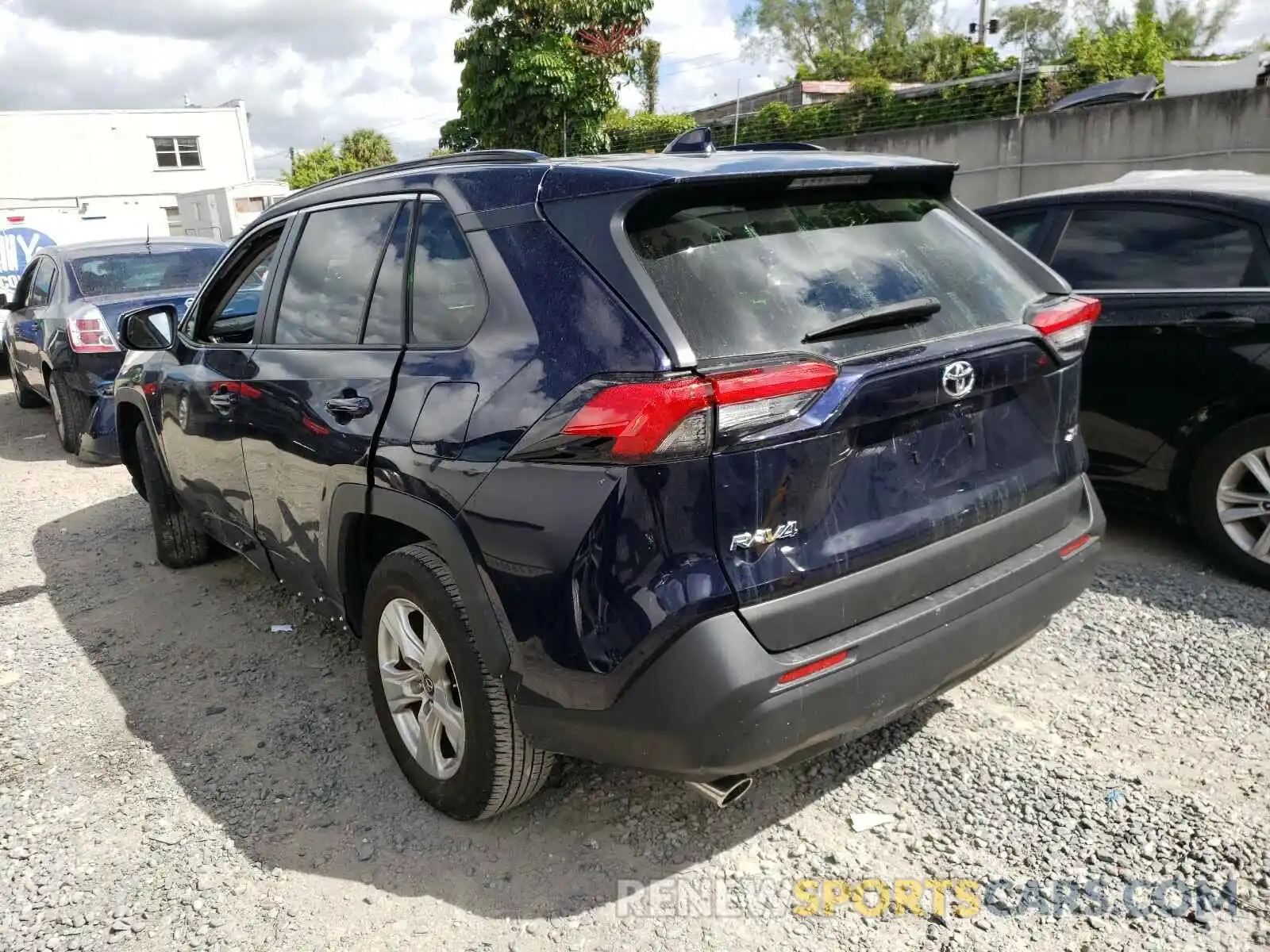 3 Фотография поврежденного автомобиля JTMW1RFV9KD004039 TOYOTA RAV4 2019