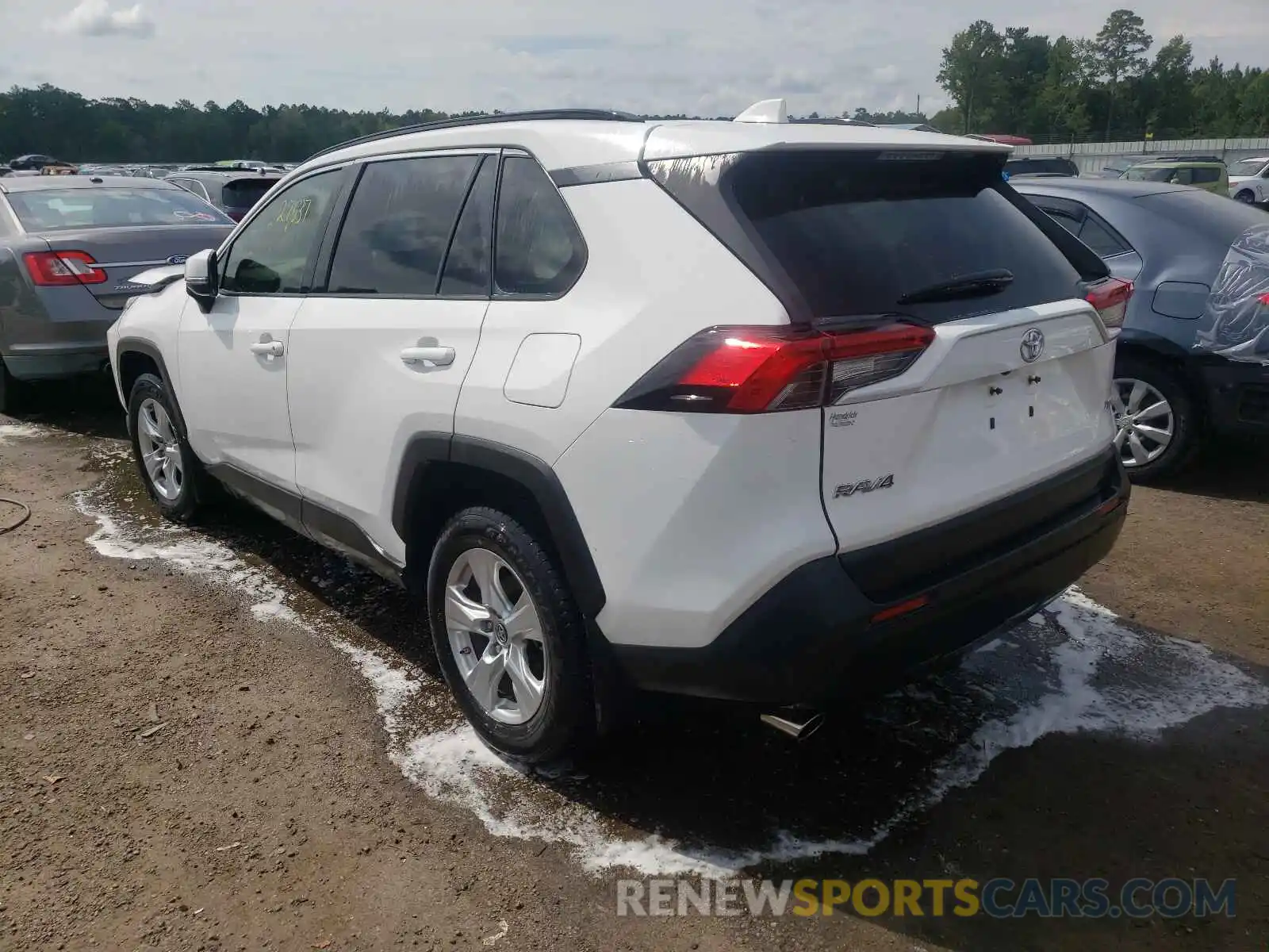 3 Photograph of a damaged car JTMW1RFV9KD014487 TOYOTA RAV4 2019