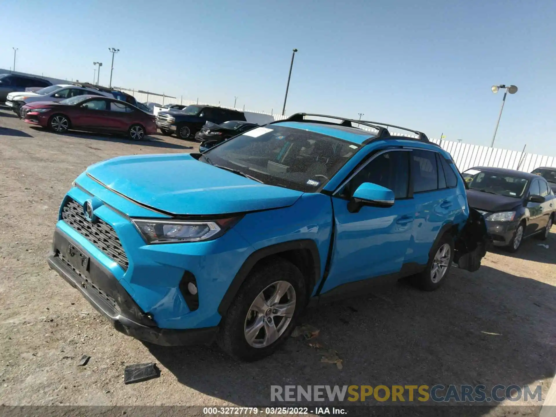 2 Фотография поврежденного автомобиля JTMW1RFV9KD016109 TOYOTA RAV4 2019