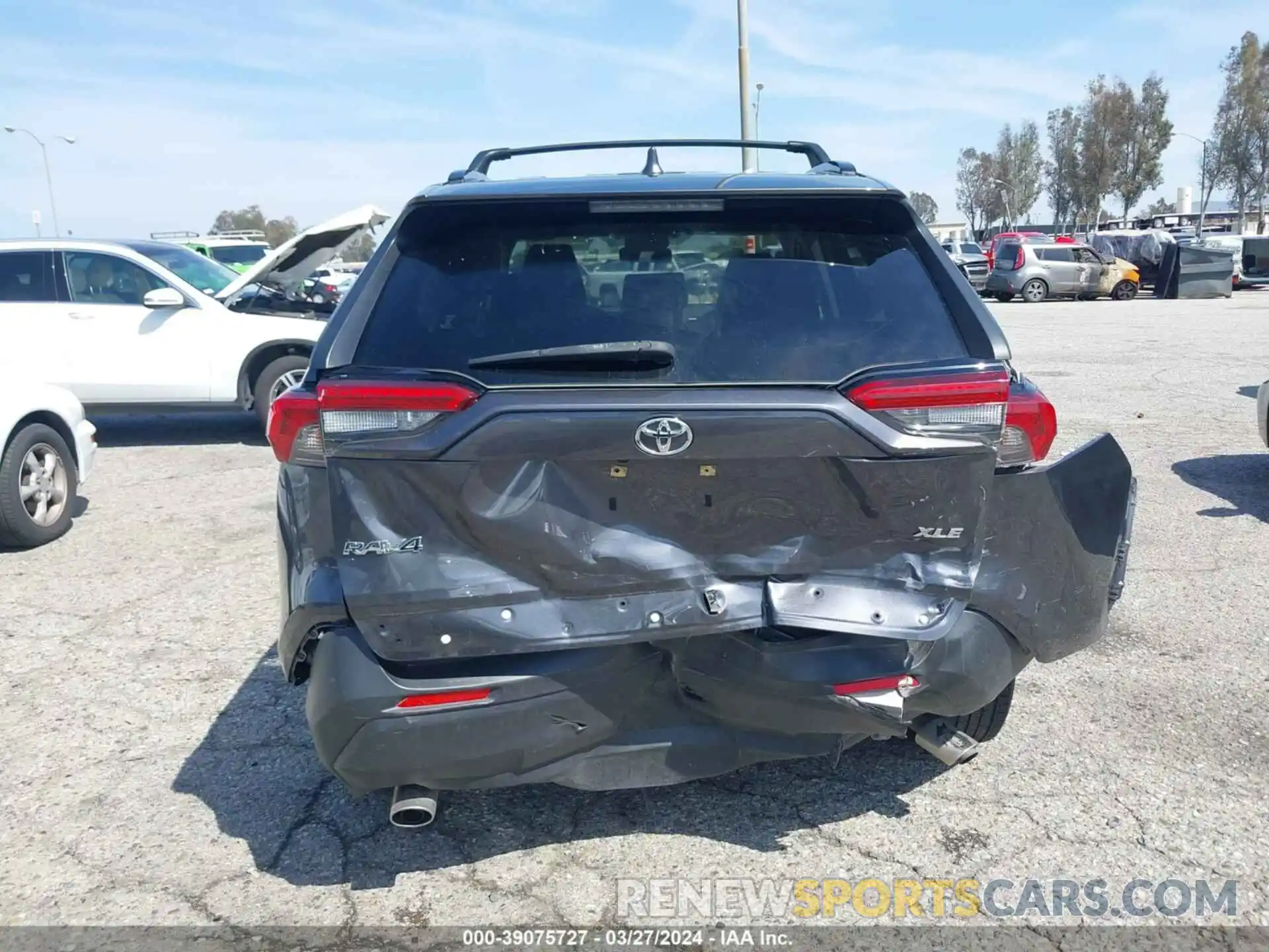 17 Photograph of a damaged car JTMW1RFV9KD023528 TOYOTA RAV4 2019