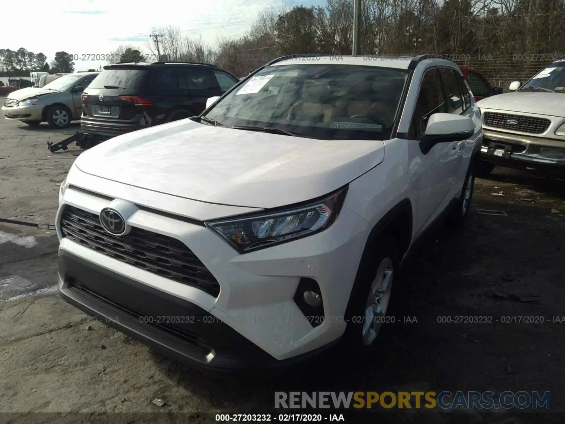 2 Фотография поврежденного автомобиля JTMW1RFV9KD029992 TOYOTA RAV4 2019