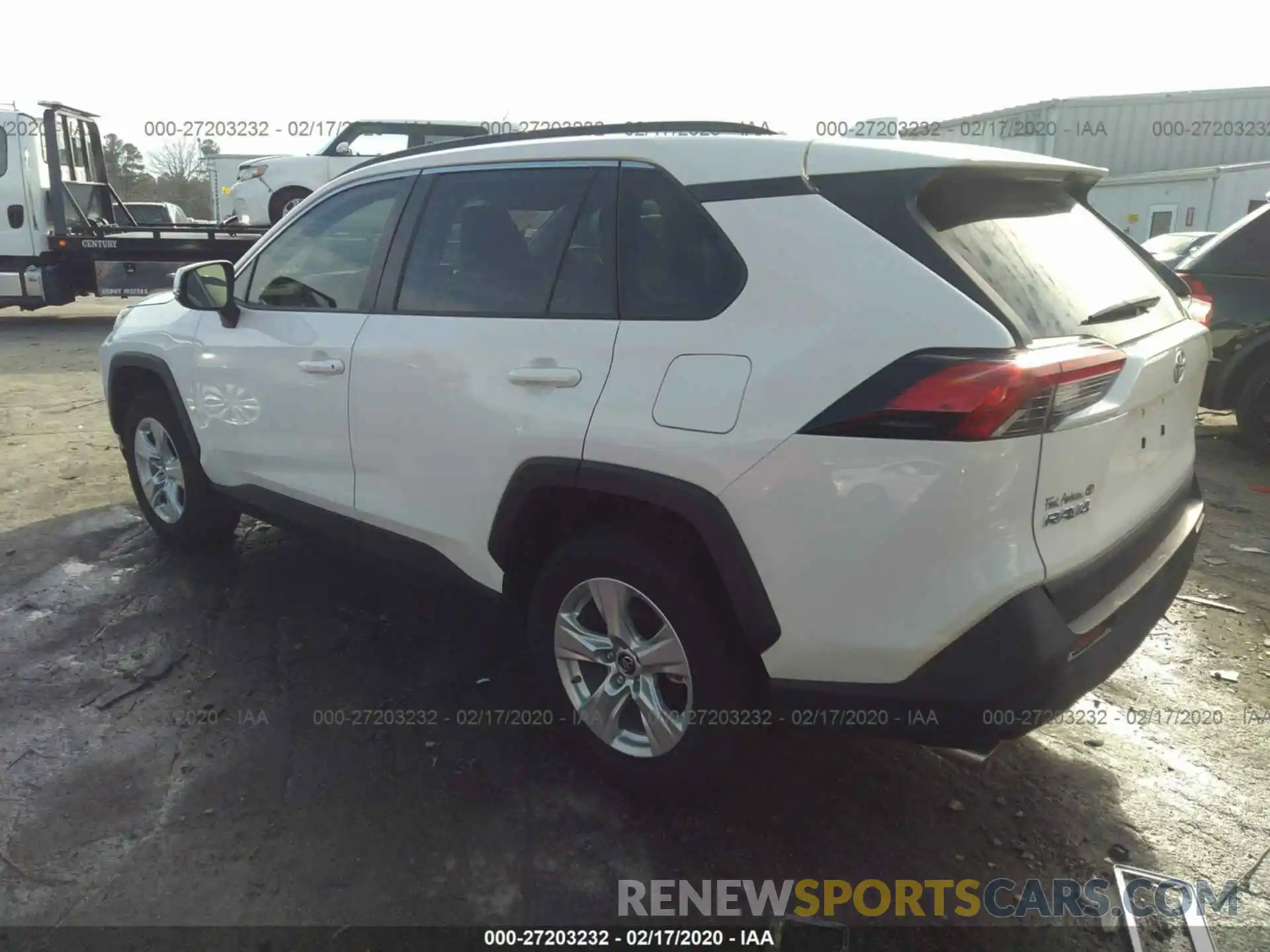 3 Фотография поврежденного автомобиля JTMW1RFV9KD029992 TOYOTA RAV4 2019