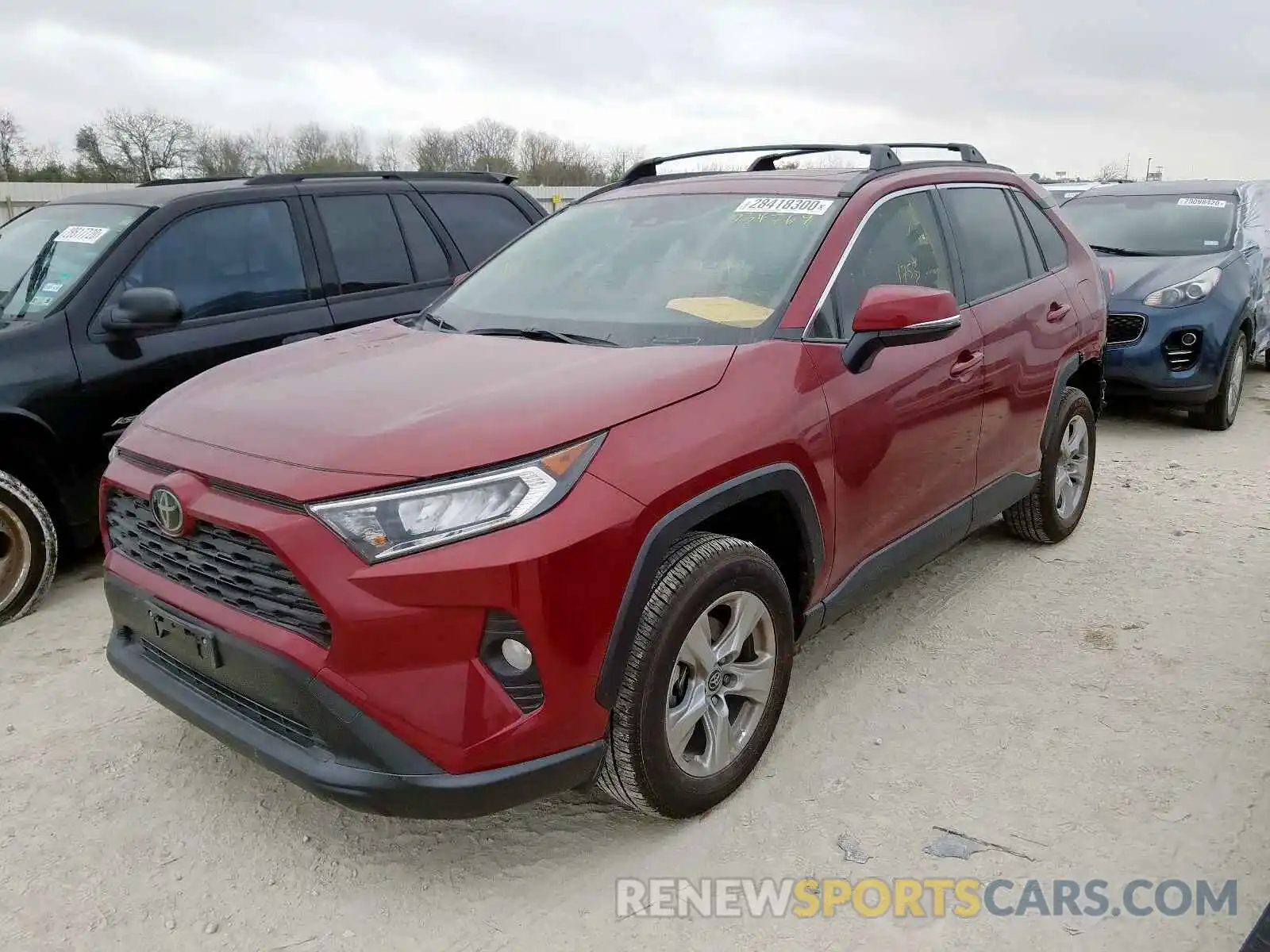 2 Фотография поврежденного автомобиля JTMW1RFV9KD034769 TOYOTA RAV4 2019