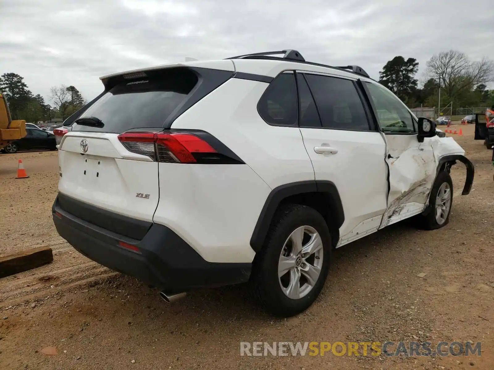 4 Photograph of a damaged car JTMW1RFV9KD038594 TOYOTA RAV4 2019