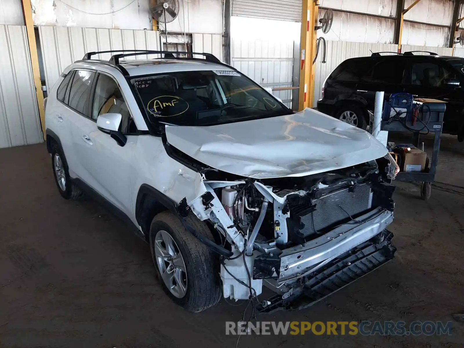 1 Photograph of a damaged car JTMW1RFV9KD501608 TOYOTA RAV4 2019