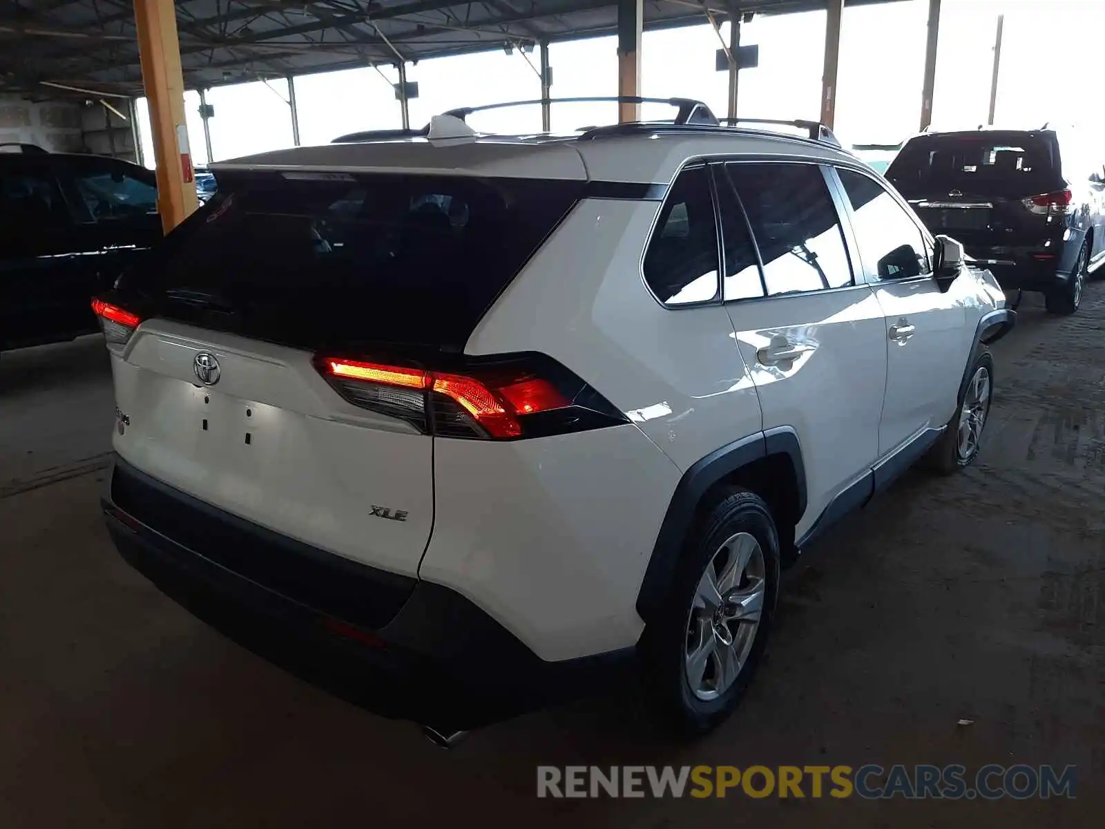 4 Фотография поврежденного автомобиля JTMW1RFV9KD501608 TOYOTA RAV4 2019