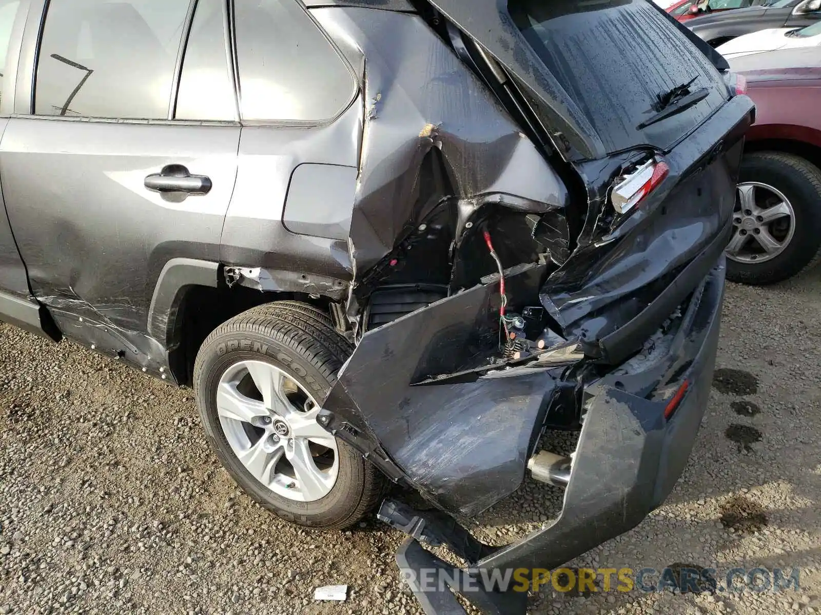 9 Photograph of a damaged car JTMW1RFV9KD513323 TOYOTA RAV4 2019