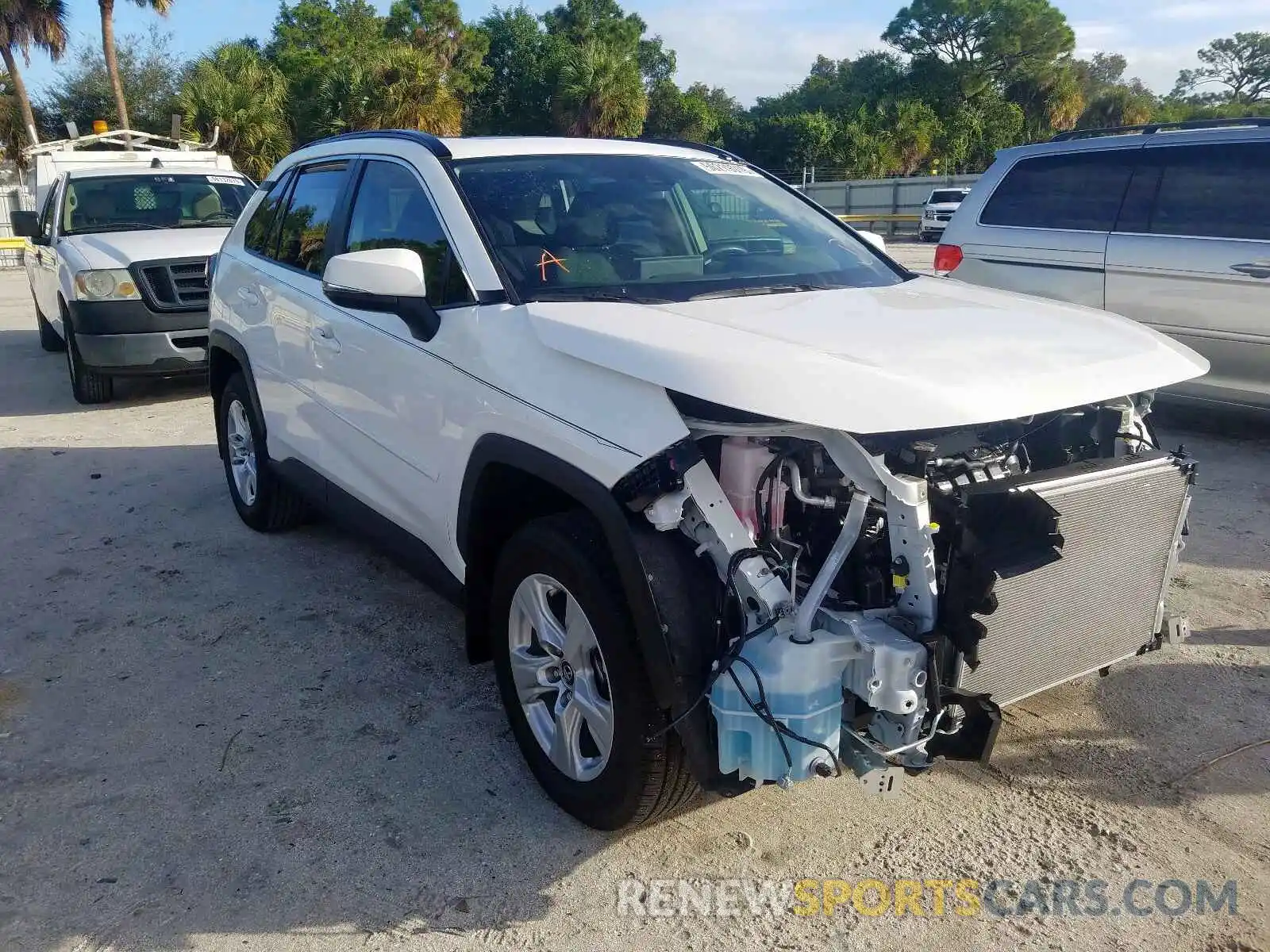 1 Photograph of a damaged car JTMW1RFV9KD513581 TOYOTA RAV4 2019