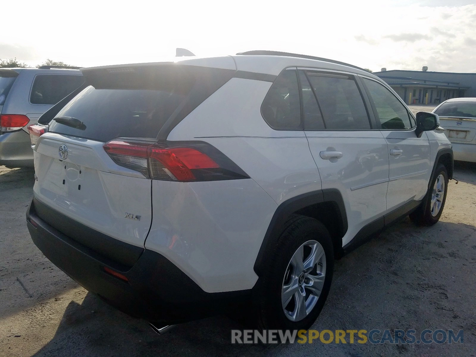 4 Фотография поврежденного автомобиля JTMW1RFV9KD513581 TOYOTA RAV4 2019