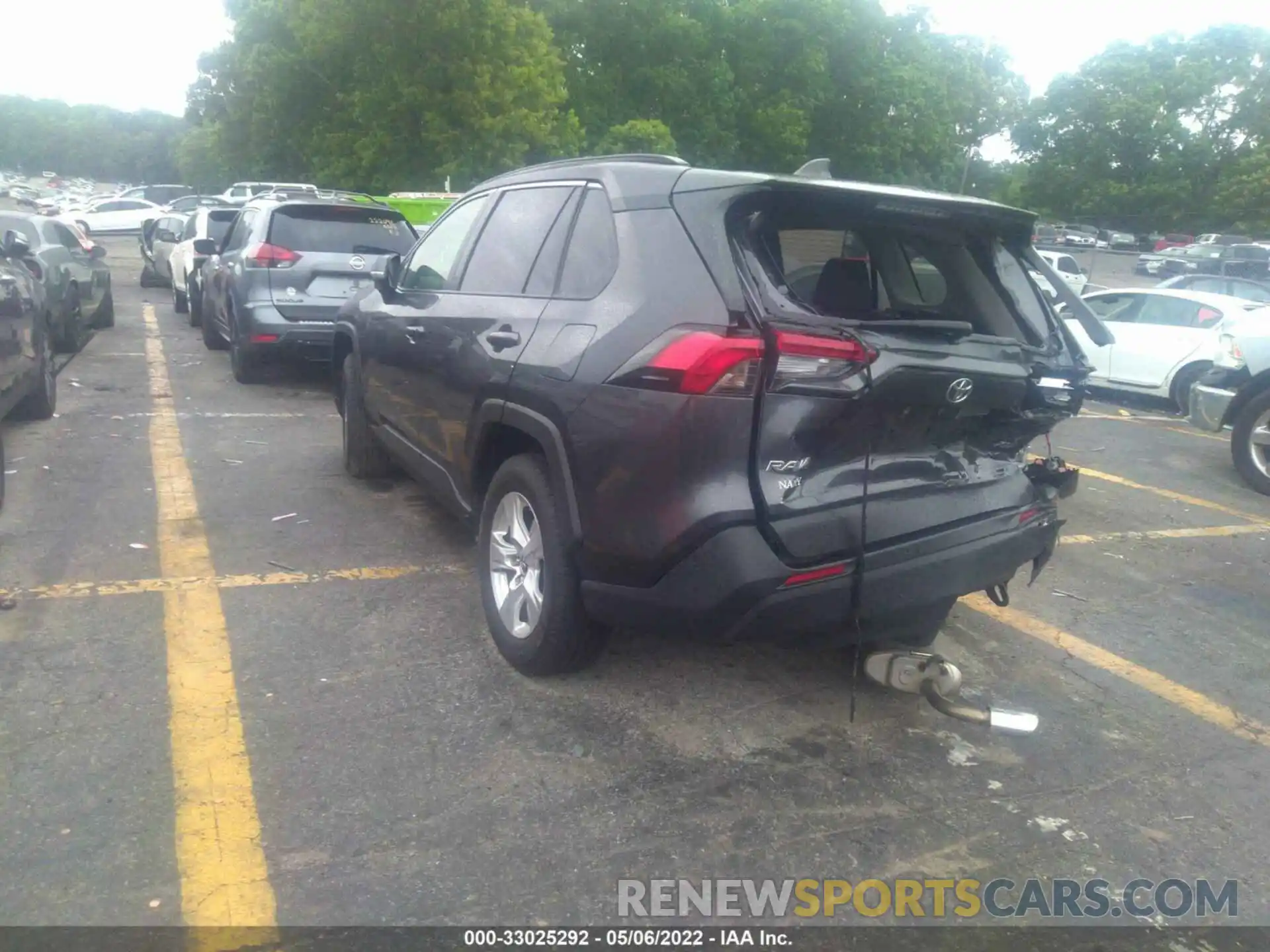 3 Photograph of a damaged car JTMW1RFV9KJ001093 TOYOTA RAV4 2019