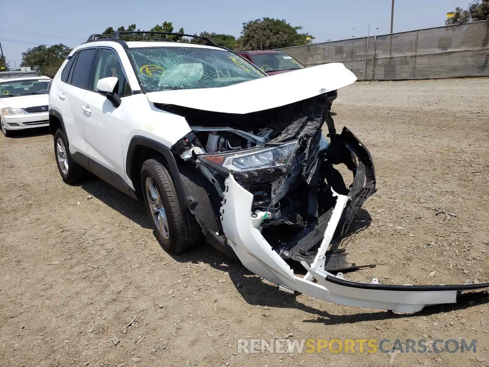 1 Photograph of a damaged car JTMW1RFV9KJ013311 TOYOTA RAV4 2019