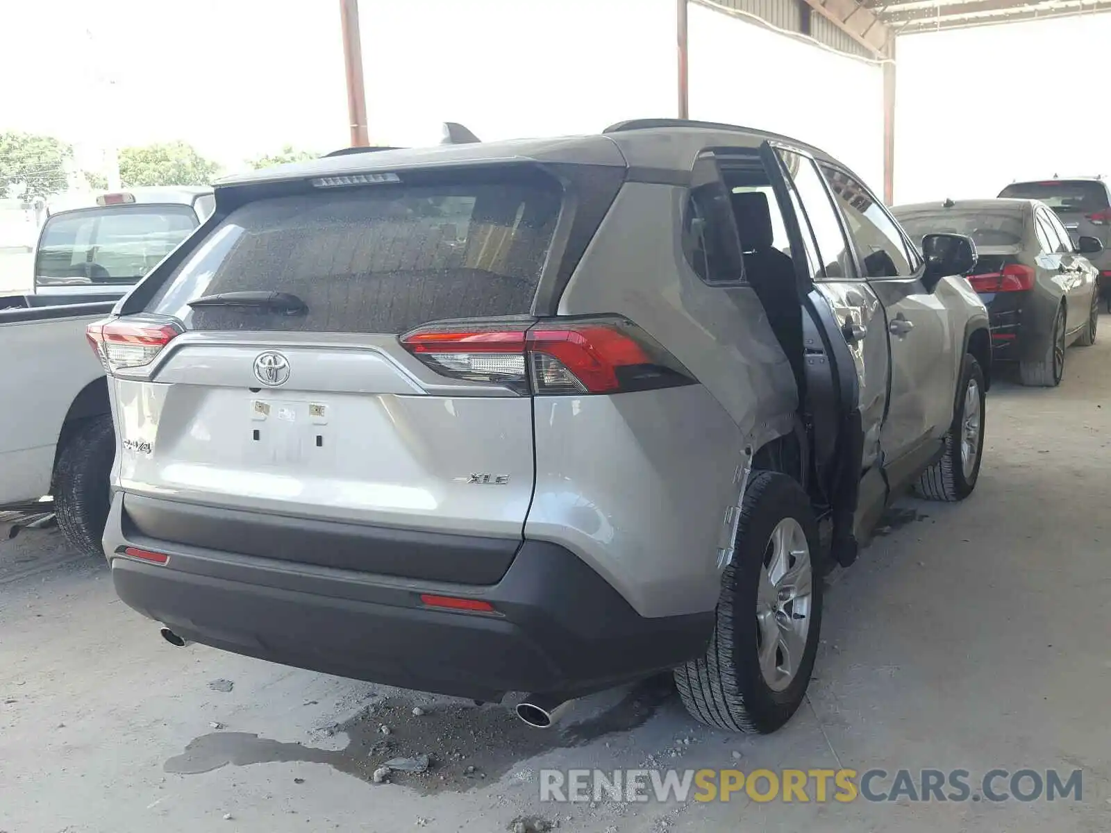 4 Photograph of a damaged car JTMW1RFV9KJ014149 TOYOTA RAV4 2019