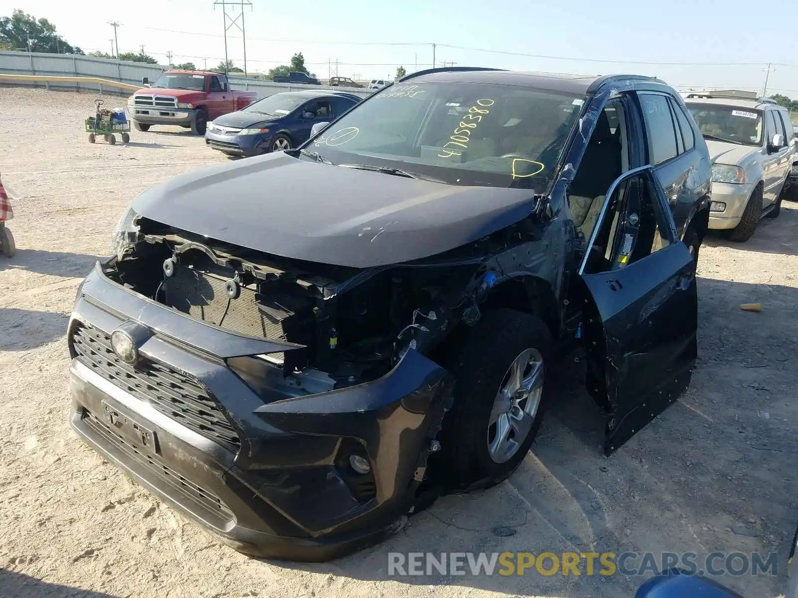 2 Photograph of a damaged car JTMW1RFV9KJ014958 TOYOTA RAV4 2019