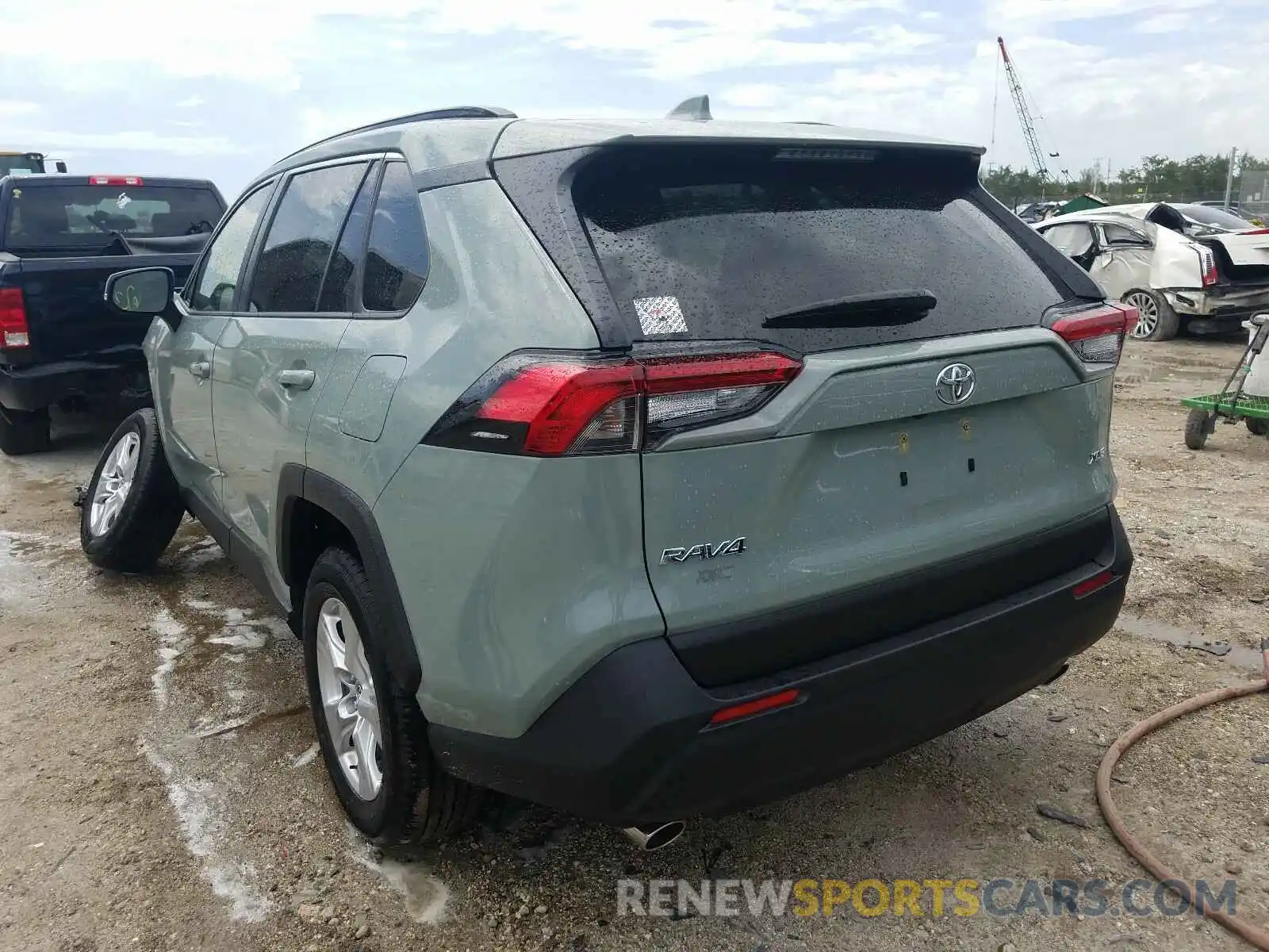 3 Фотография поврежденного автомобиля JTMW1RFV9KJ016077 TOYOTA RAV4 2019