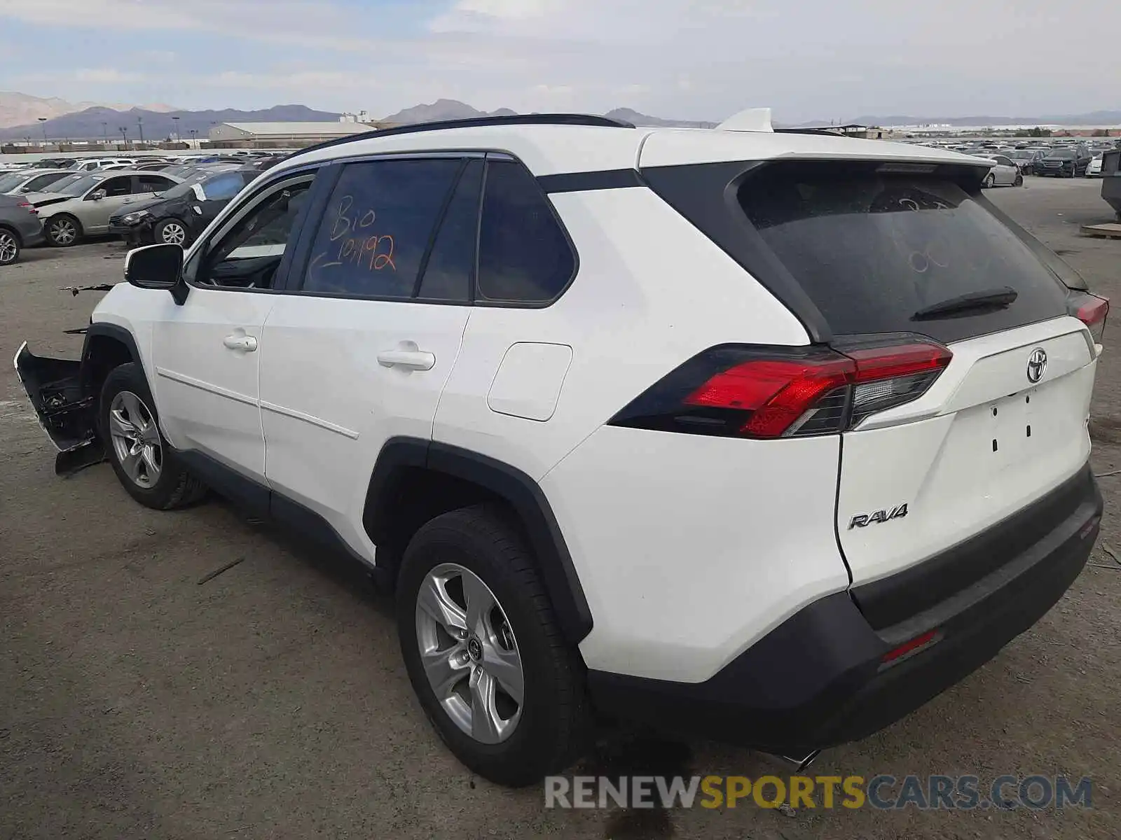 3 Фотография поврежденного автомобиля JTMW1RFVXKD007886 TOYOTA RAV4 2019