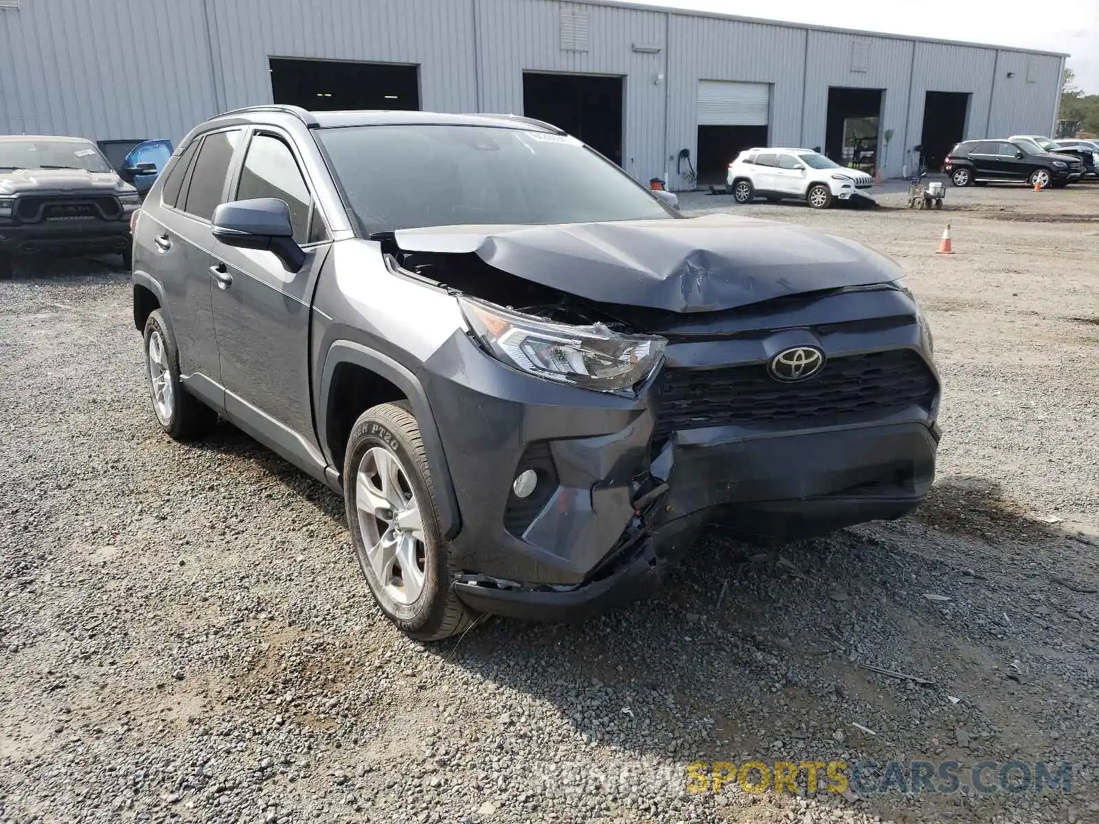 1 Фотография поврежденного автомобиля JTMW1RFVXKD008469 TOYOTA RAV4 2019