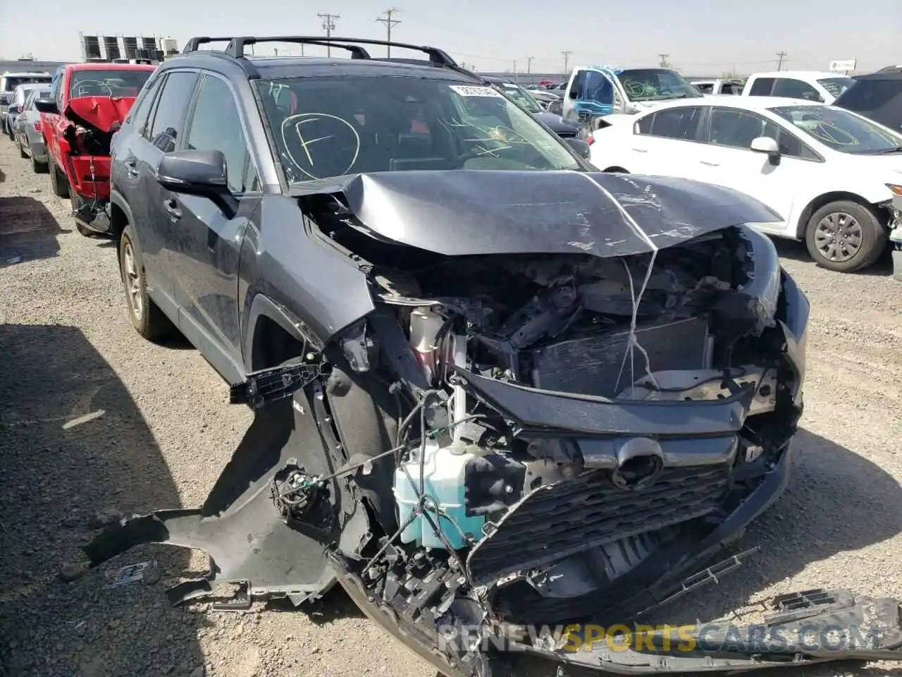 1 Photograph of a damaged car JTMW1RFVXKD009069 TOYOTA RAV4 2019