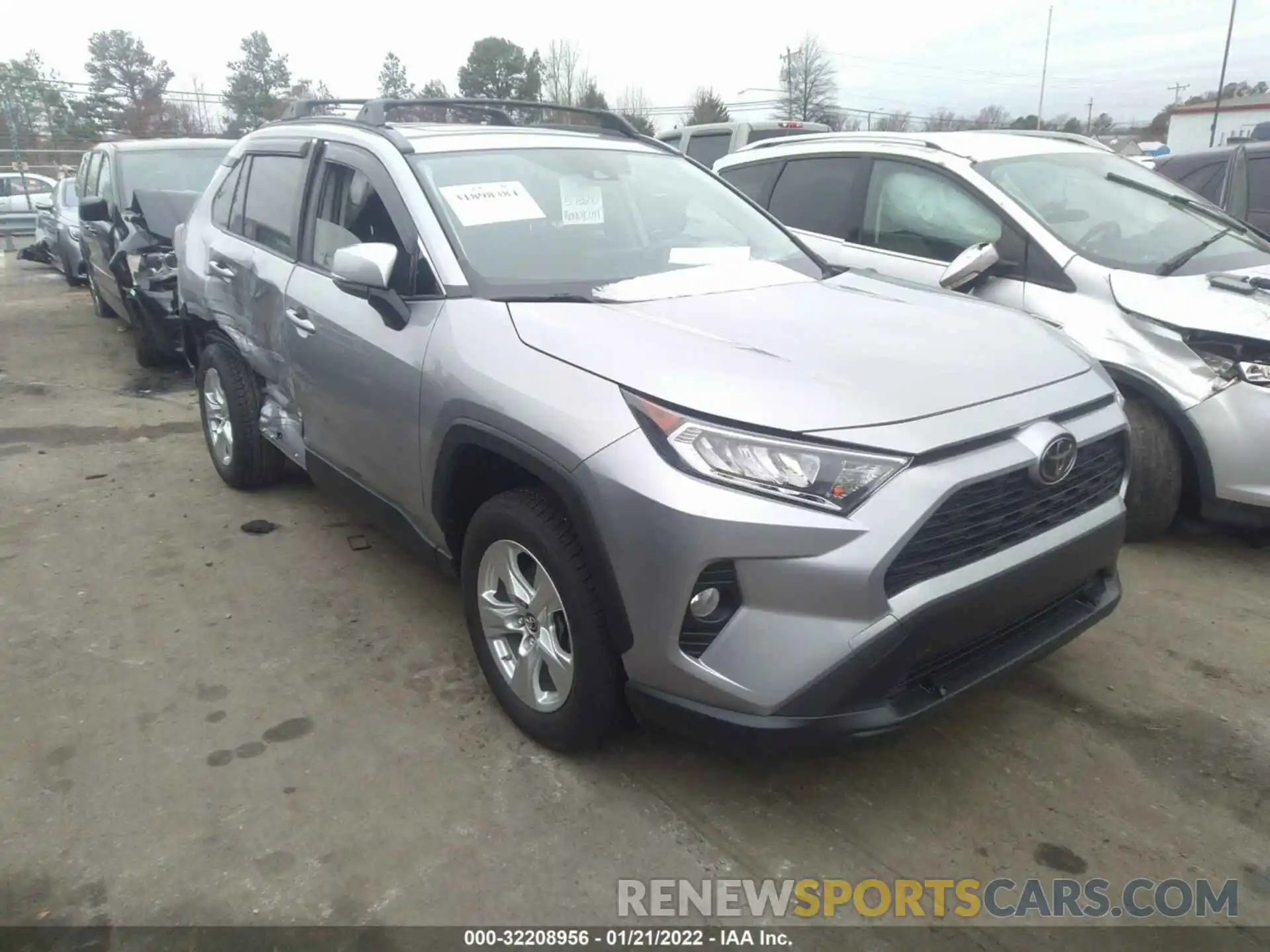 1 Photograph of a damaged car JTMW1RFVXKD013834 TOYOTA RAV4 2019