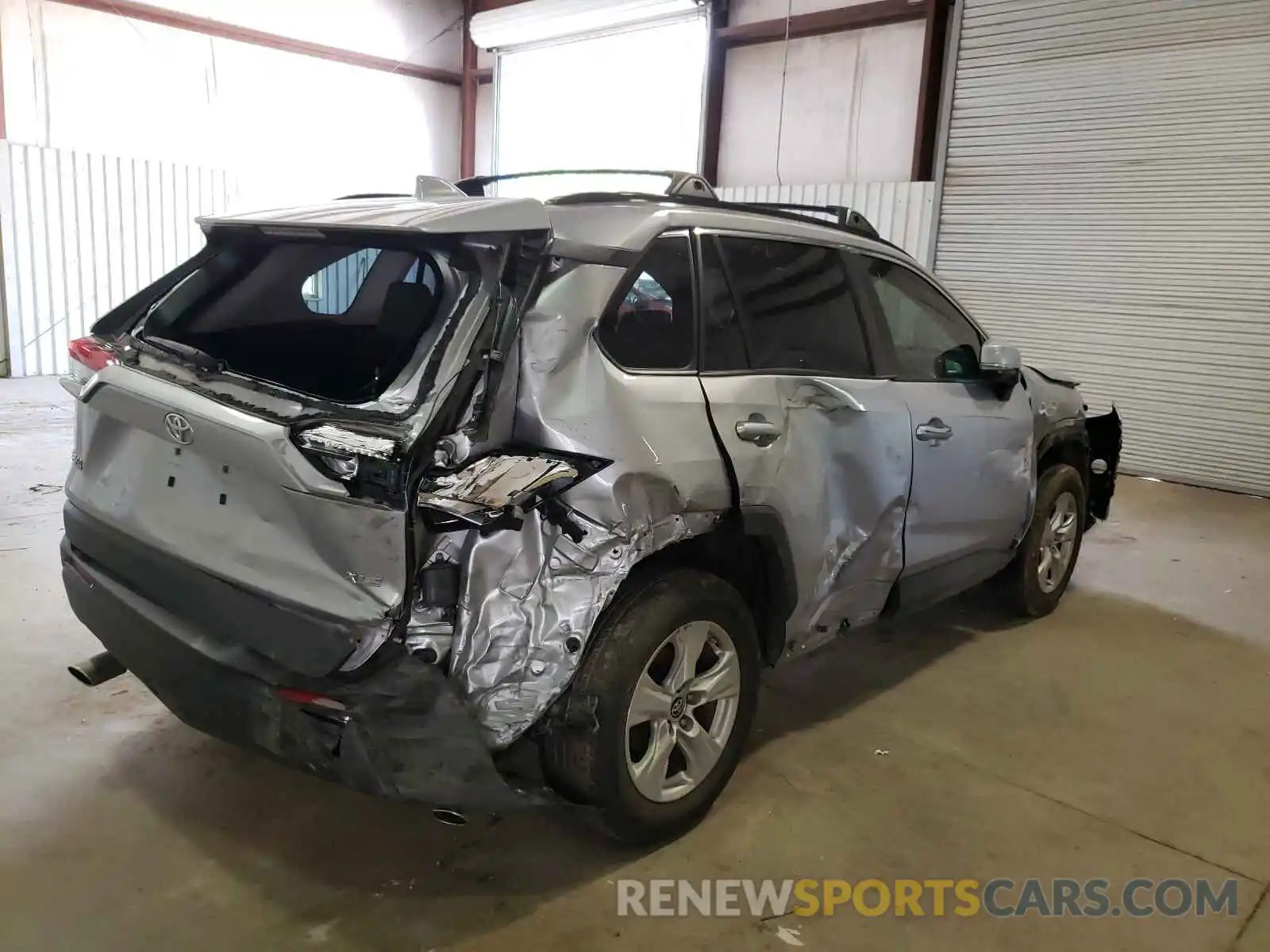 4 Photograph of a damaged car JTMW1RFVXKD018452 TOYOTA RAV4 2019