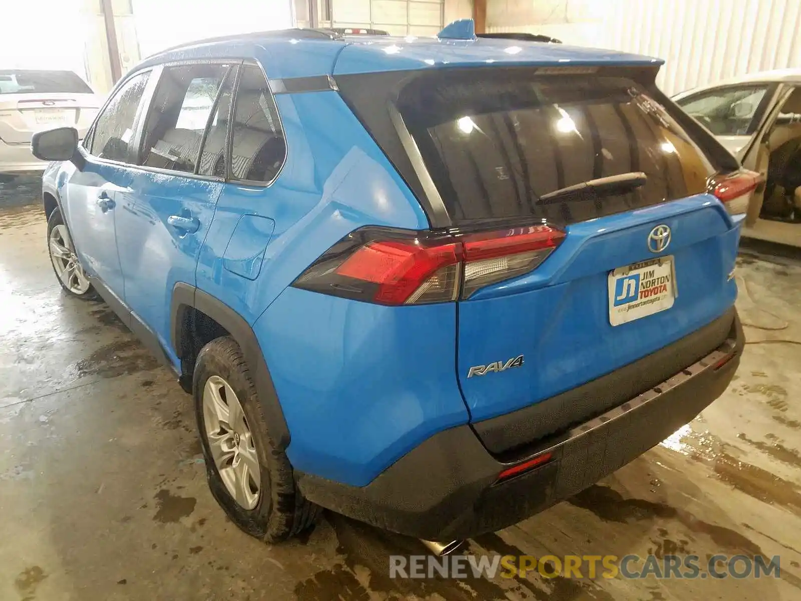 3 Photograph of a damaged car JTMW1RFVXKD025076 TOYOTA RAV4 2019