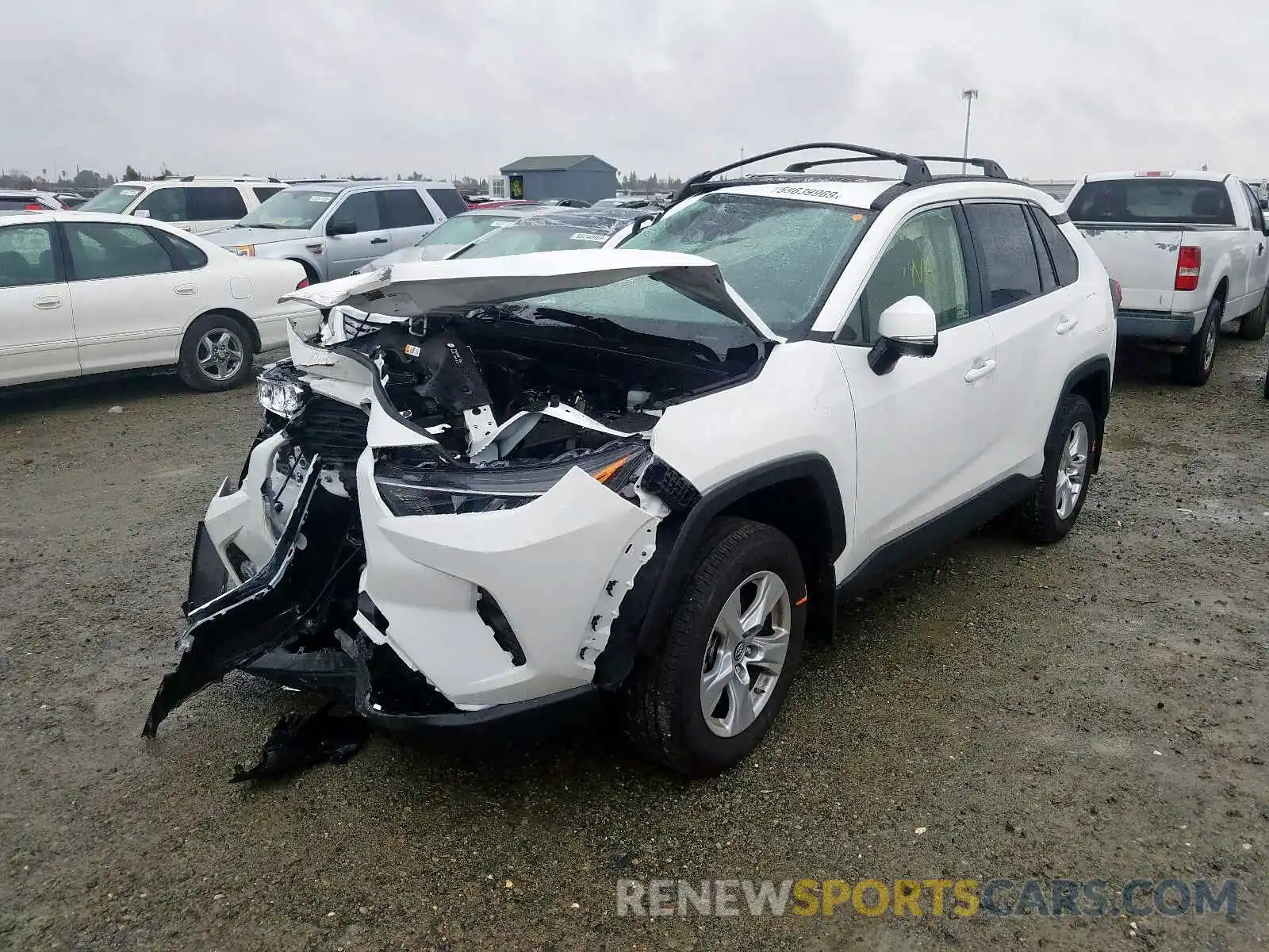 2 Фотография поврежденного автомобиля JTMW1RFVXKD030178 TOYOTA RAV4 2019