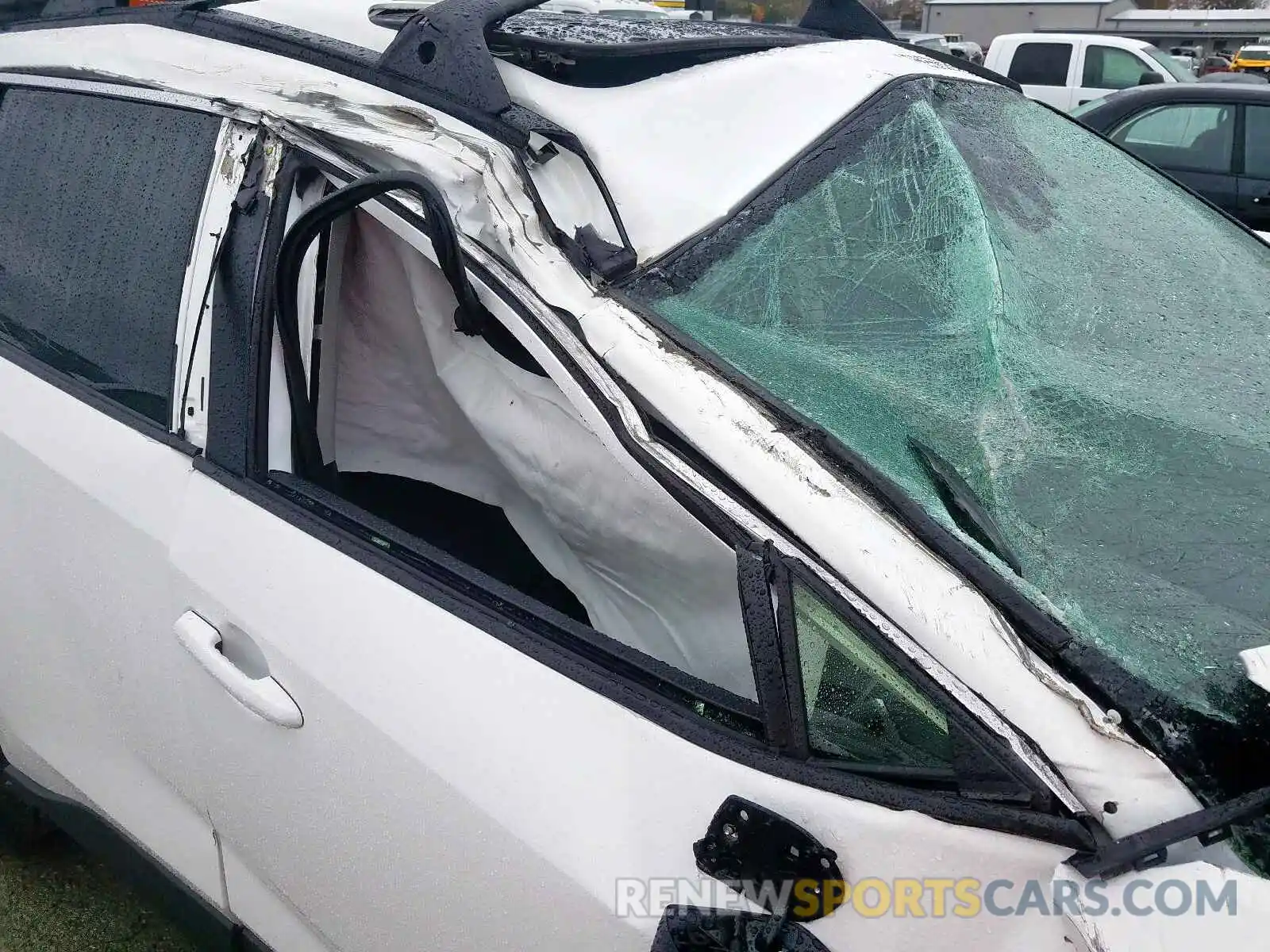 9 Photograph of a damaged car JTMW1RFVXKD030178 TOYOTA RAV4 2019