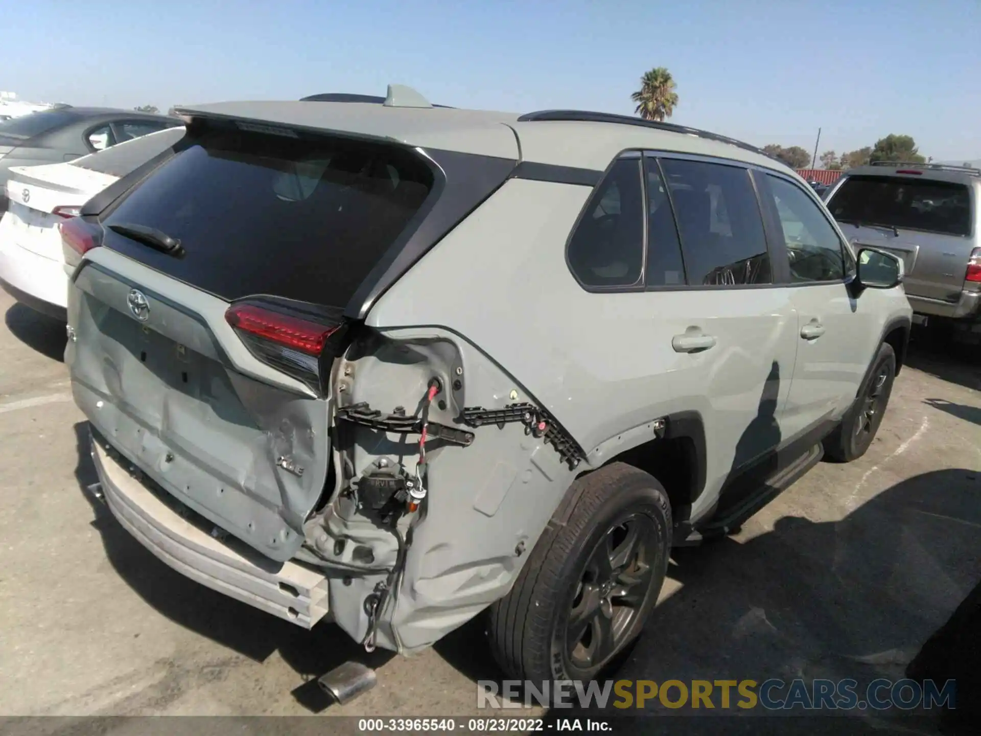 4 Фотография поврежденного автомобиля JTMW1RFVXKD037230 TOYOTA RAV4 2019