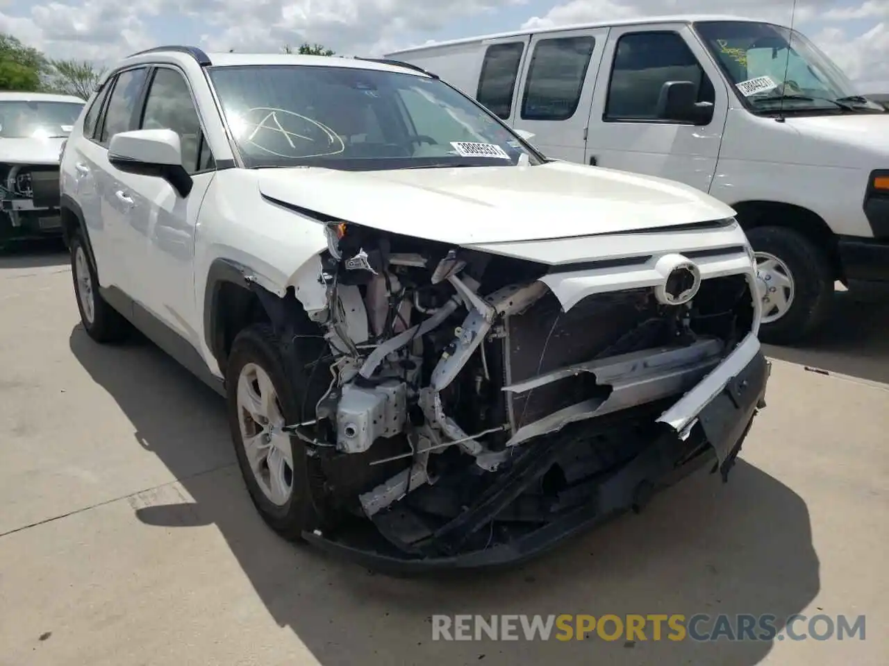 1 Photograph of a damaged car JTMW1RFVXKD501617 TOYOTA RAV4 2019