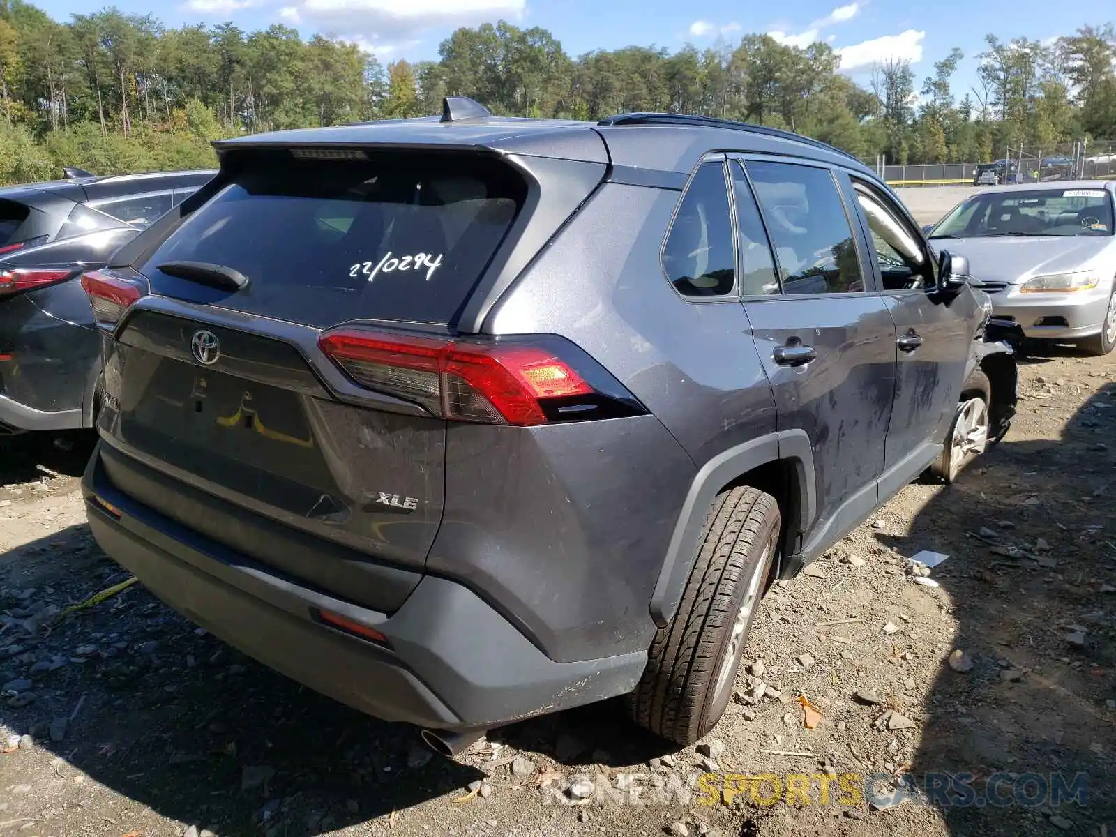 4 Фотография поврежденного автомобиля JTMW1RFVXKD502069 TOYOTA RAV4 2019