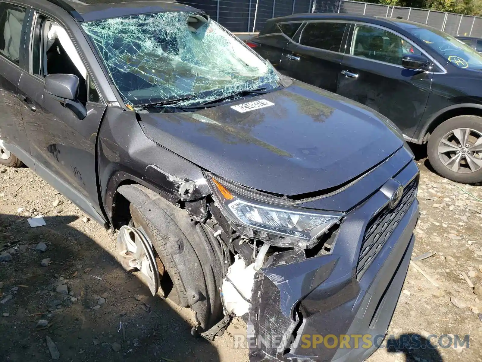 9 Photograph of a damaged car JTMW1RFVXKD502069 TOYOTA RAV4 2019