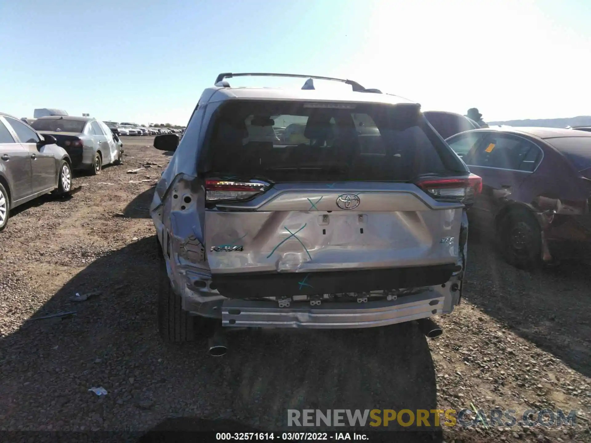 6 Фотография поврежденного автомобиля JTMW1RFVXKD504369 TOYOTA RAV4 2019