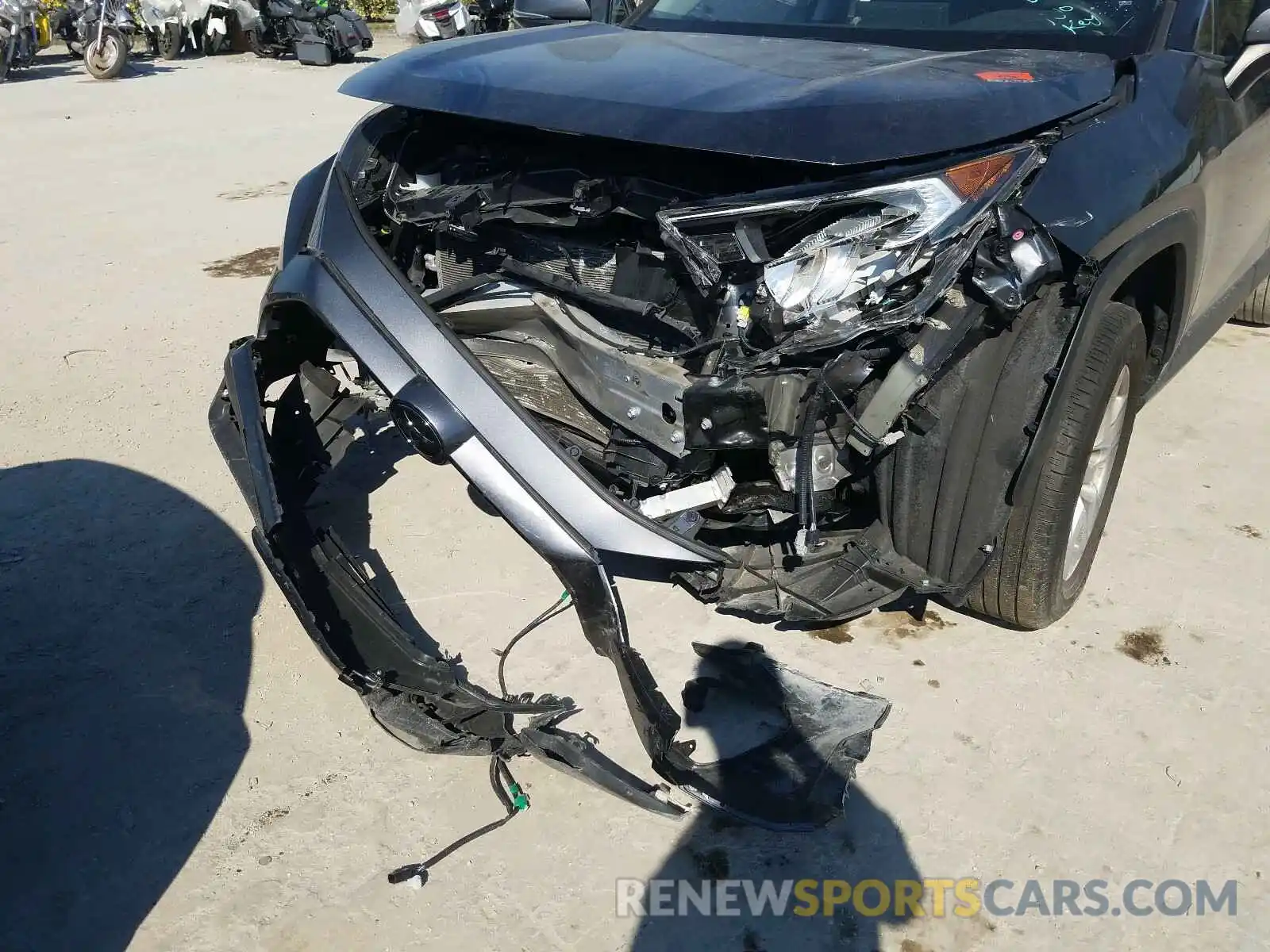 9 Photograph of a damaged car JTMW1RFVXKD505487 TOYOTA RAV4 2019