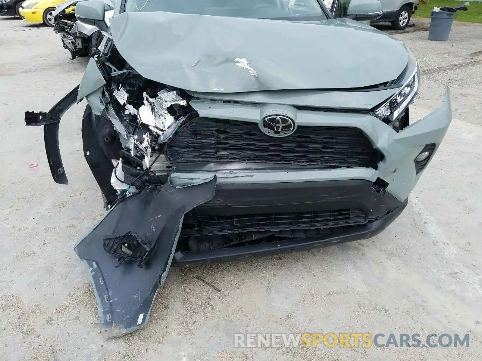 9 Photograph of a damaged car JTMW1RFVXKD506316 TOYOTA RAV4 2019