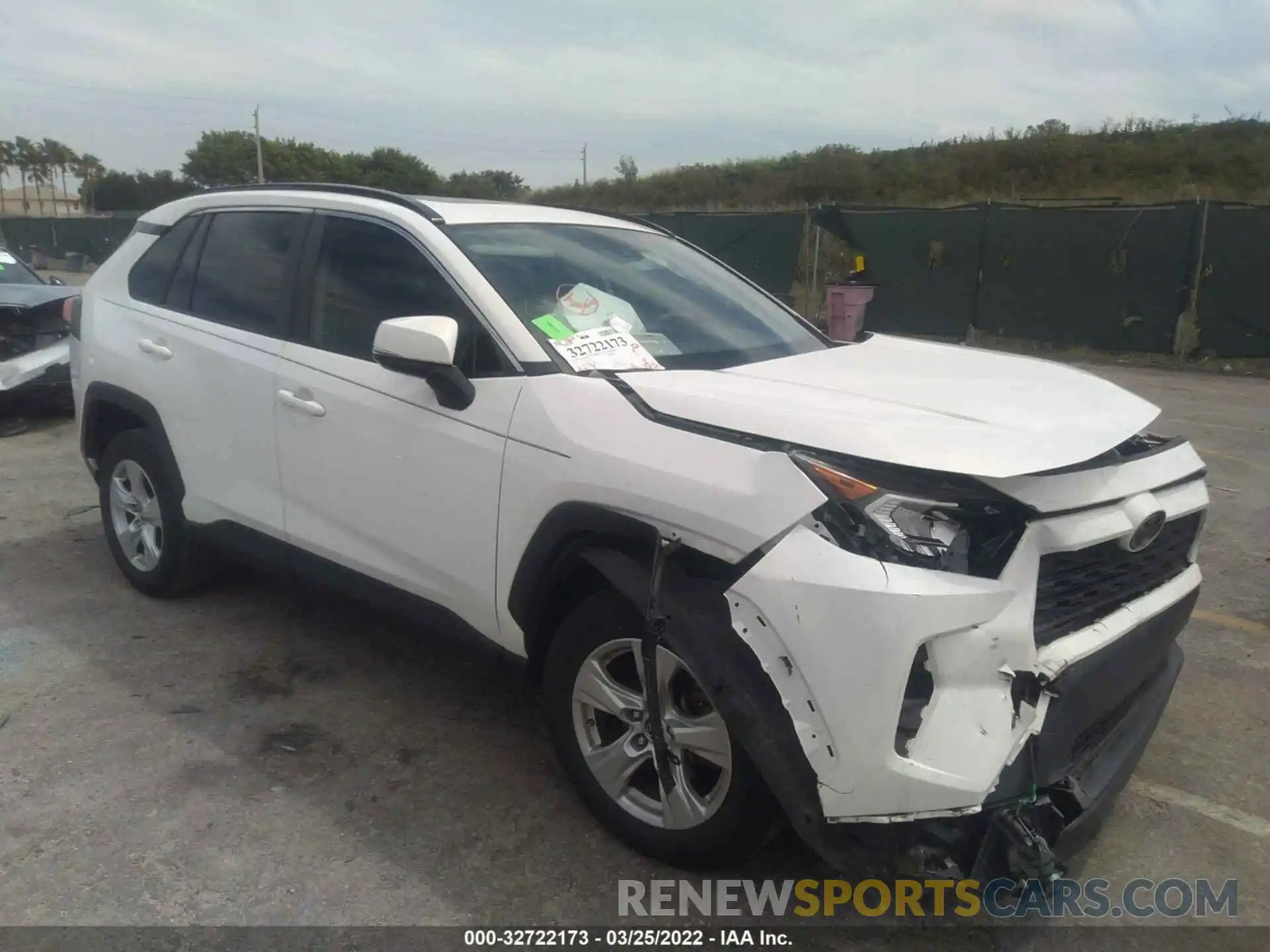 1 Photograph of a damaged car JTMW1RFVXKD507014 TOYOTA RAV4 2019