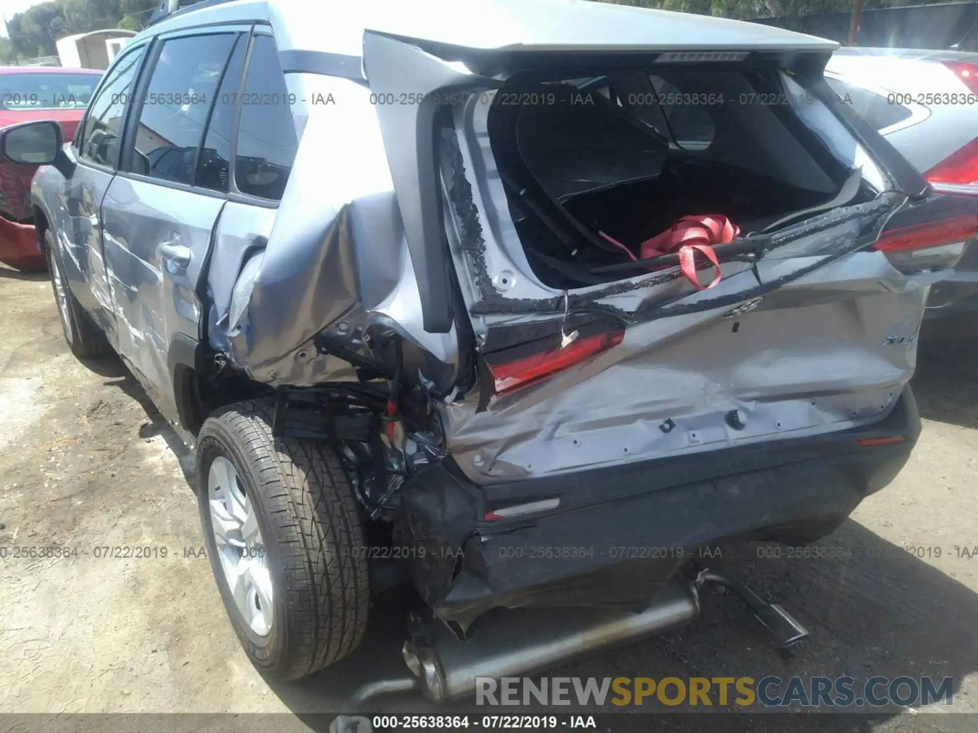 6 Photograph of a damaged car JTMW1RFVXKD508406 TOYOTA RAV4 2019