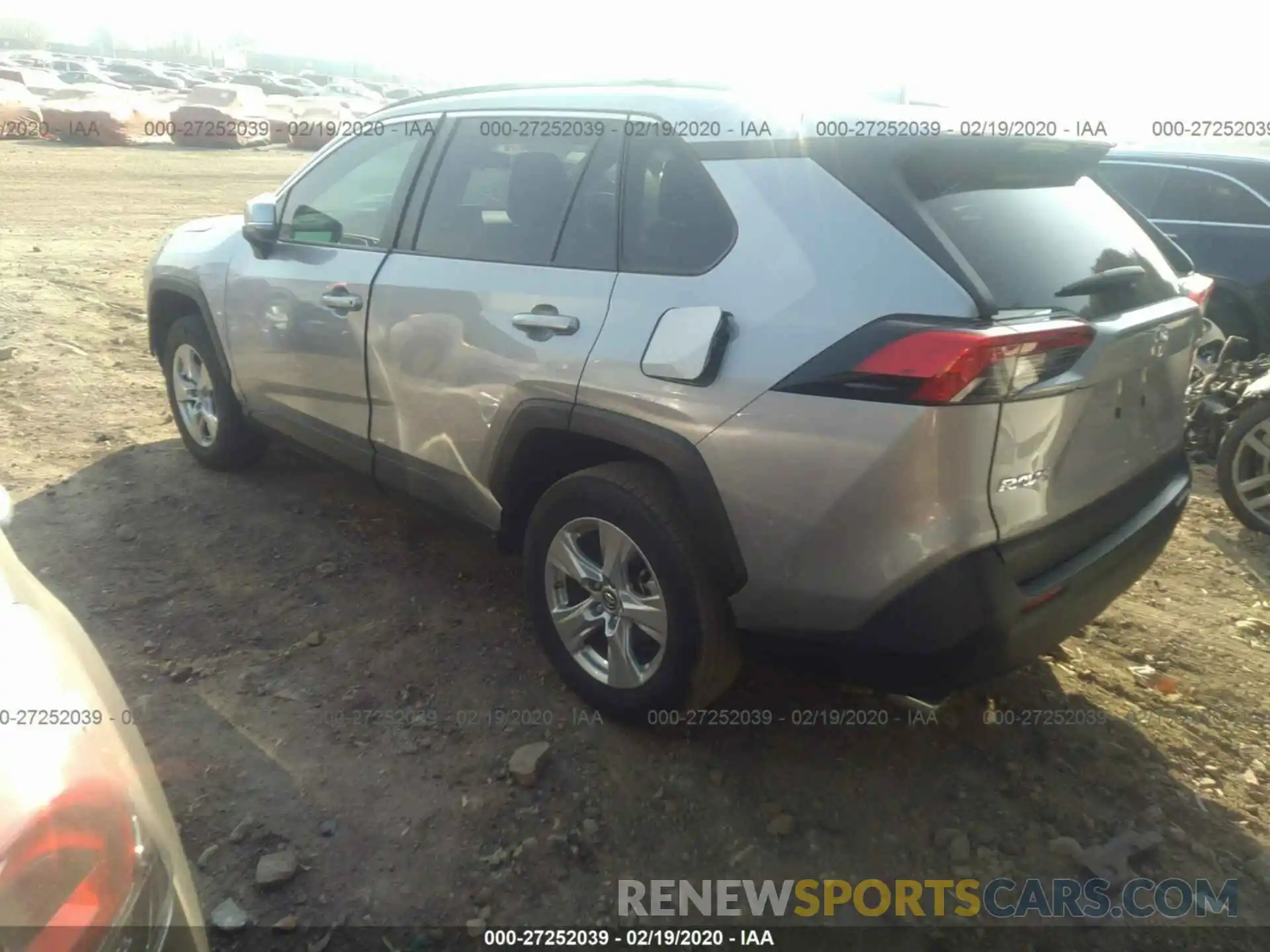 3 Фотография поврежденного автомобиля JTMW1RFVXKD511399 TOYOTA RAV4 2019