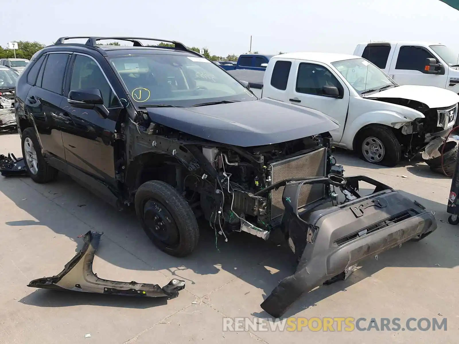 1 Photograph of a damaged car JTMW1RFVXKD512603 TOYOTA RAV4 2019