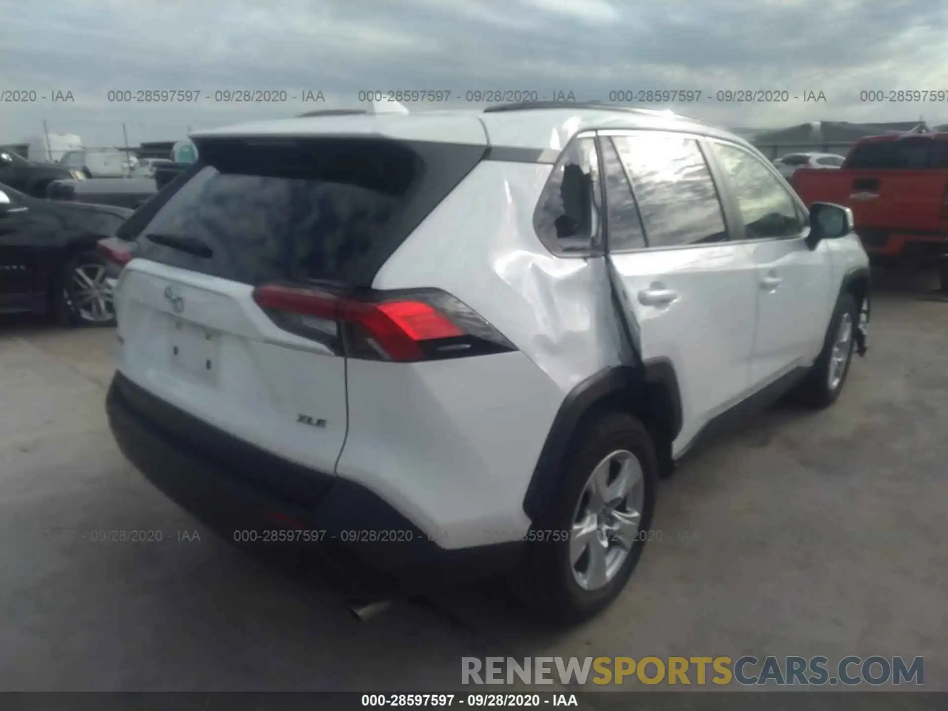 4 Фотография поврежденного автомобиля JTMW1RFVXKJ015973 TOYOTA RAV4 2019