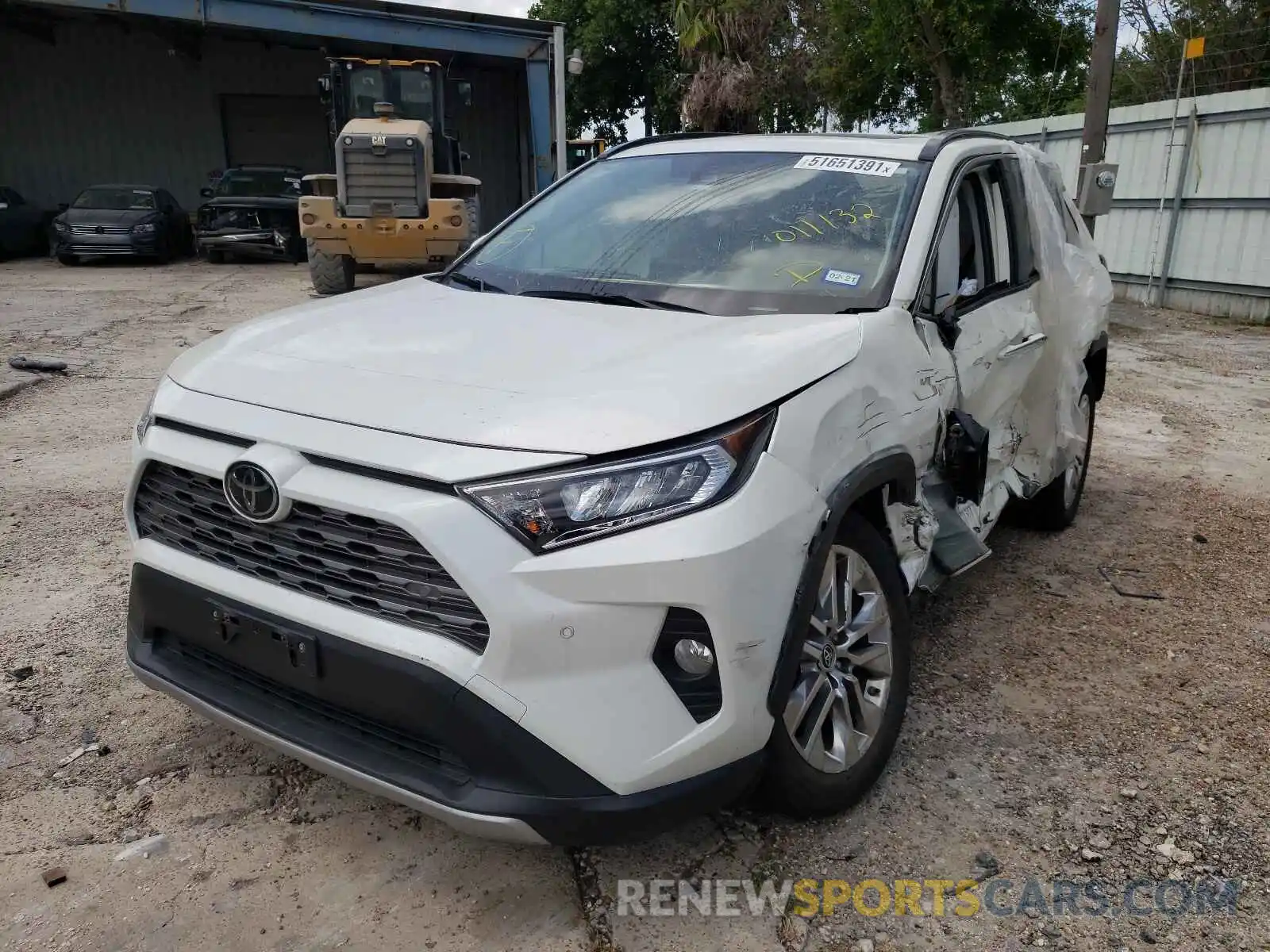 2 Photograph of a damaged car JTMY1RFV0KD011132 TOYOTA RAV4 2019