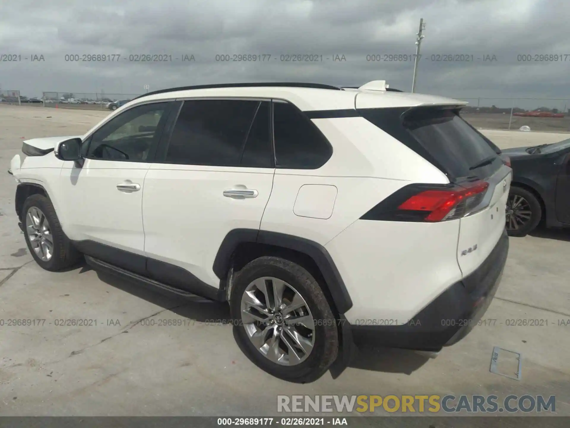 3 Photograph of a damaged car JTMY1RFV0KD502008 TOYOTA RAV4 2019