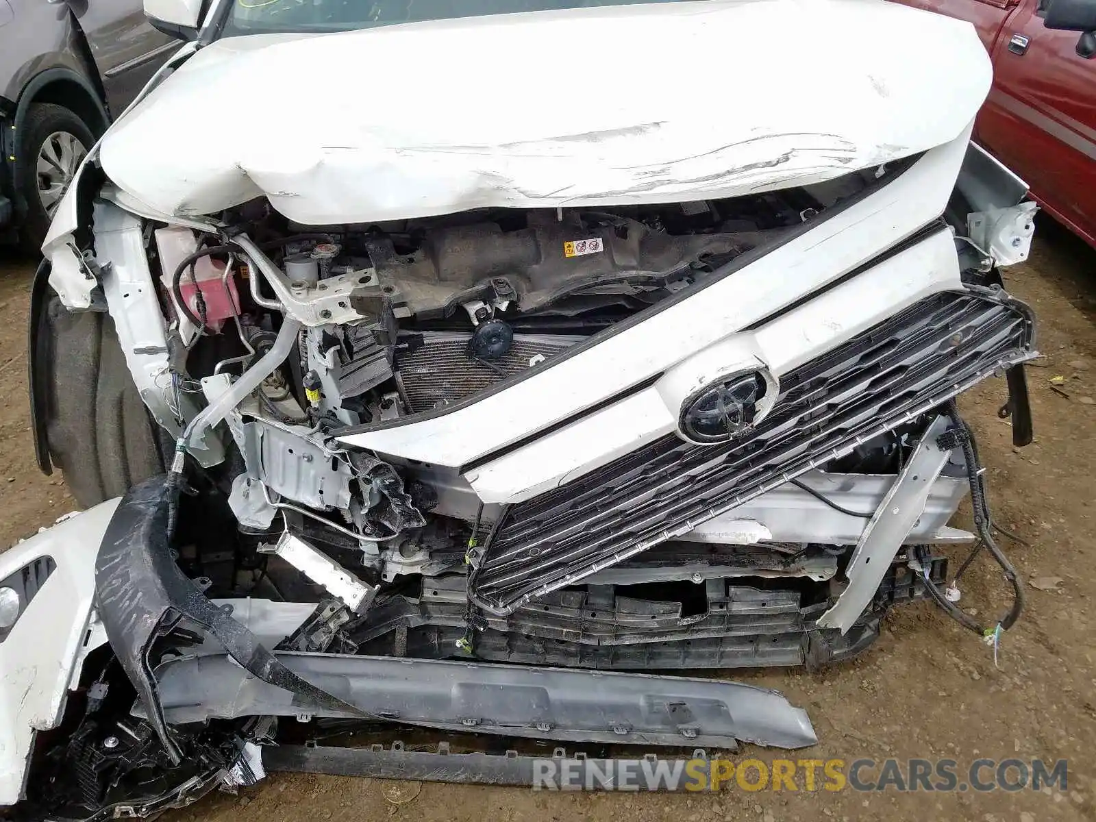 9 Photograph of a damaged car JTMY1RFV0KD506298 TOYOTA RAV4 2019