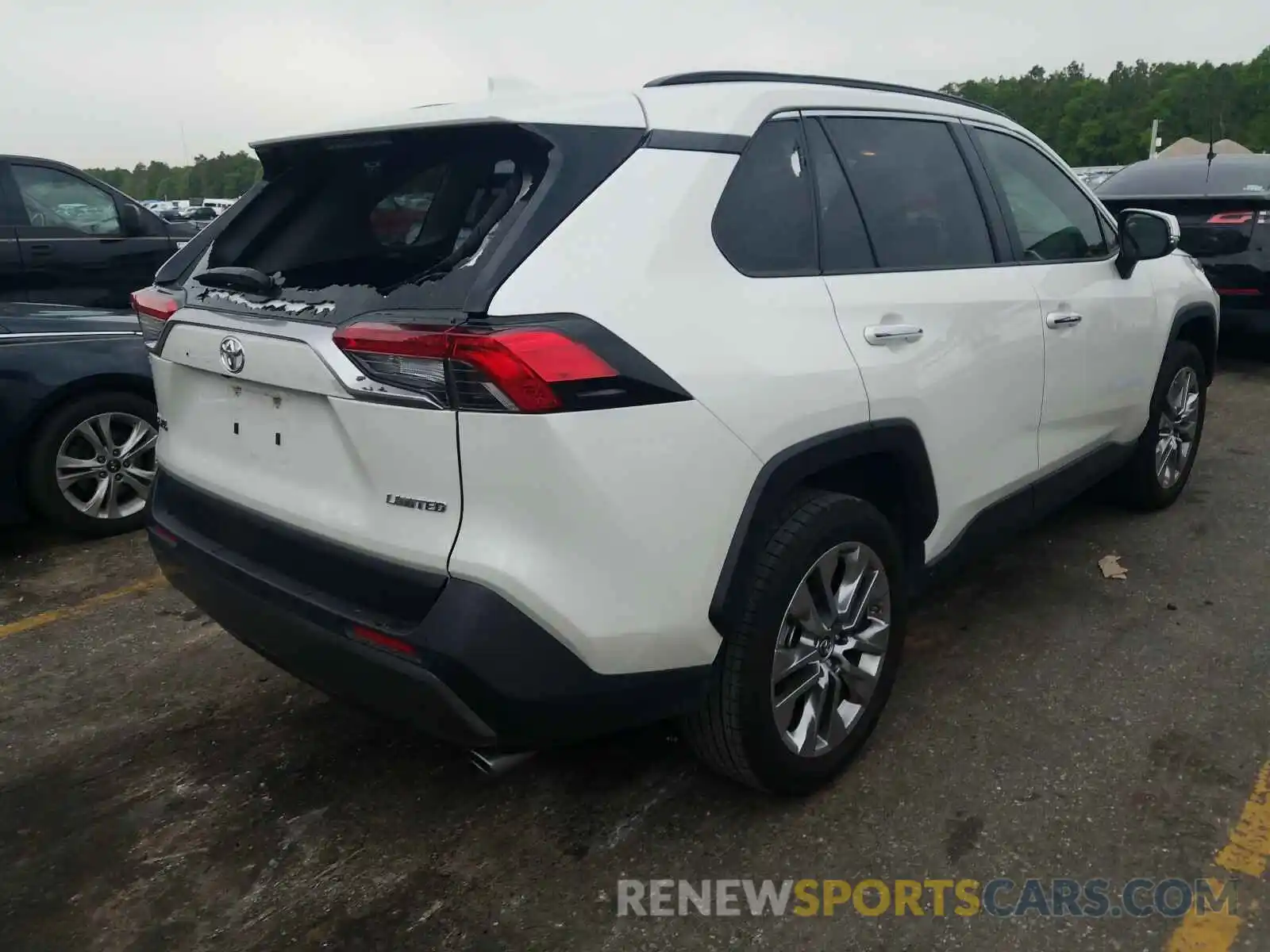 4 Photograph of a damaged car JTMY1RFV0KD513123 TOYOTA RAV4 2019