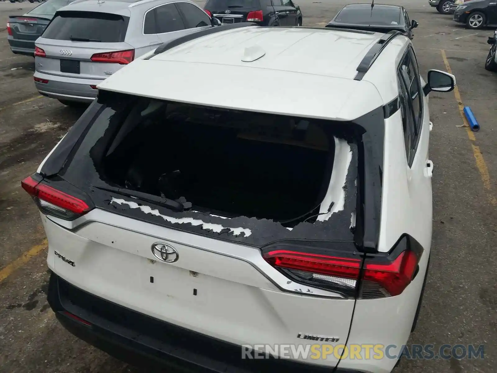 9 Photograph of a damaged car JTMY1RFV0KD513123 TOYOTA RAV4 2019